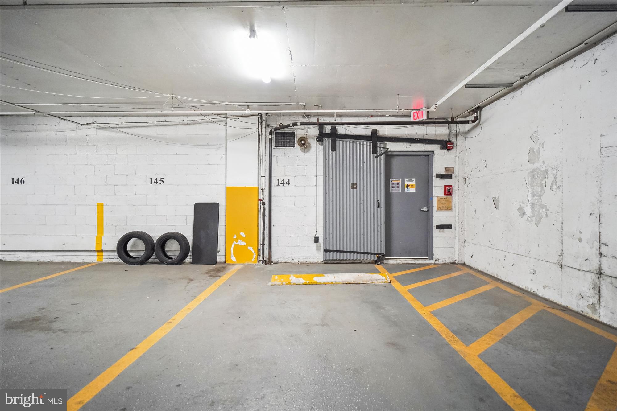 GROSVENOR PARK - Residential Lease