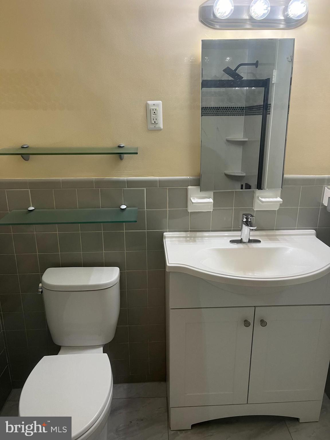 GROSVENOR PARK - Residential Lease