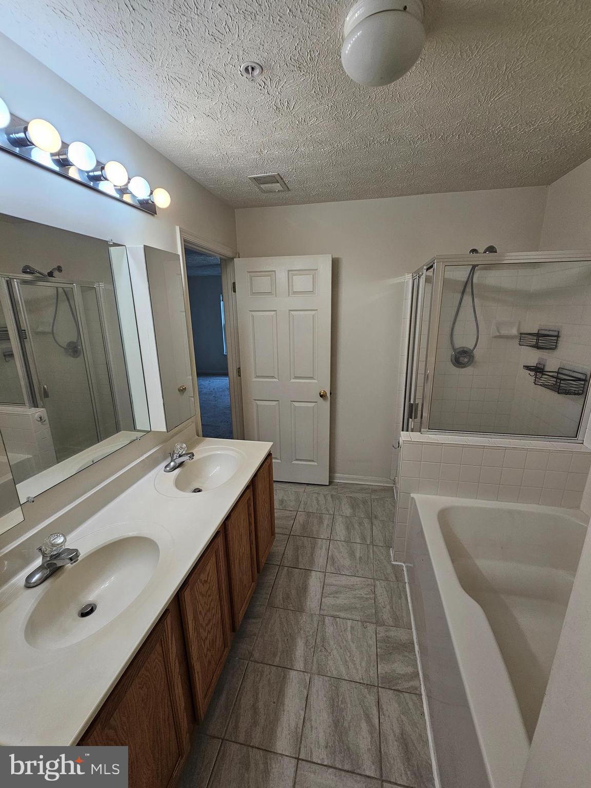 ASPEN PARK - Residential Lease