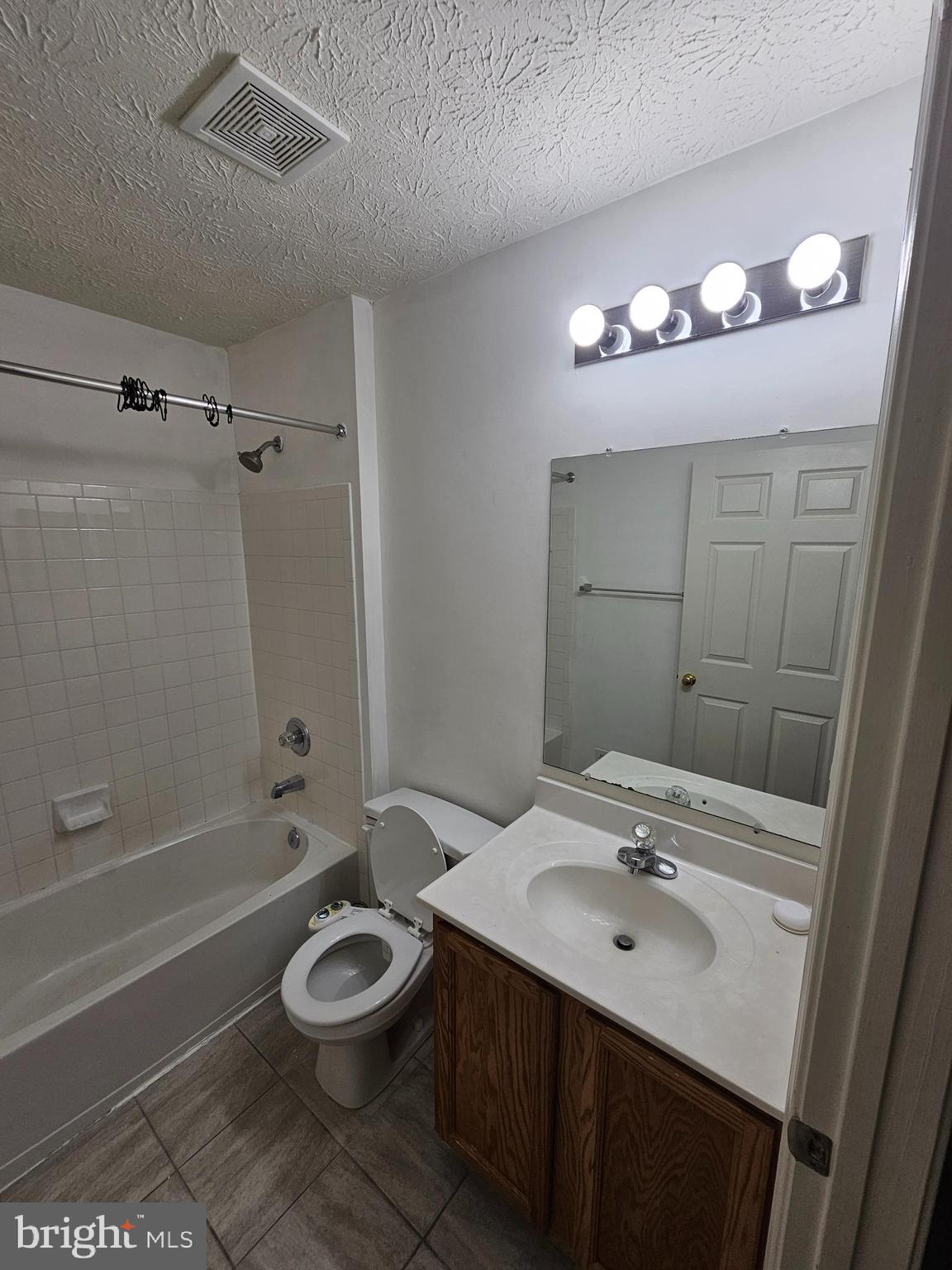 ASPEN PARK - Residential Lease