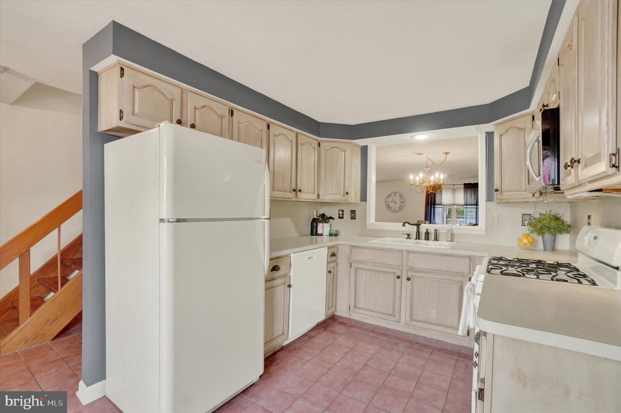 275 WYNTRE BROOKE DRIVE