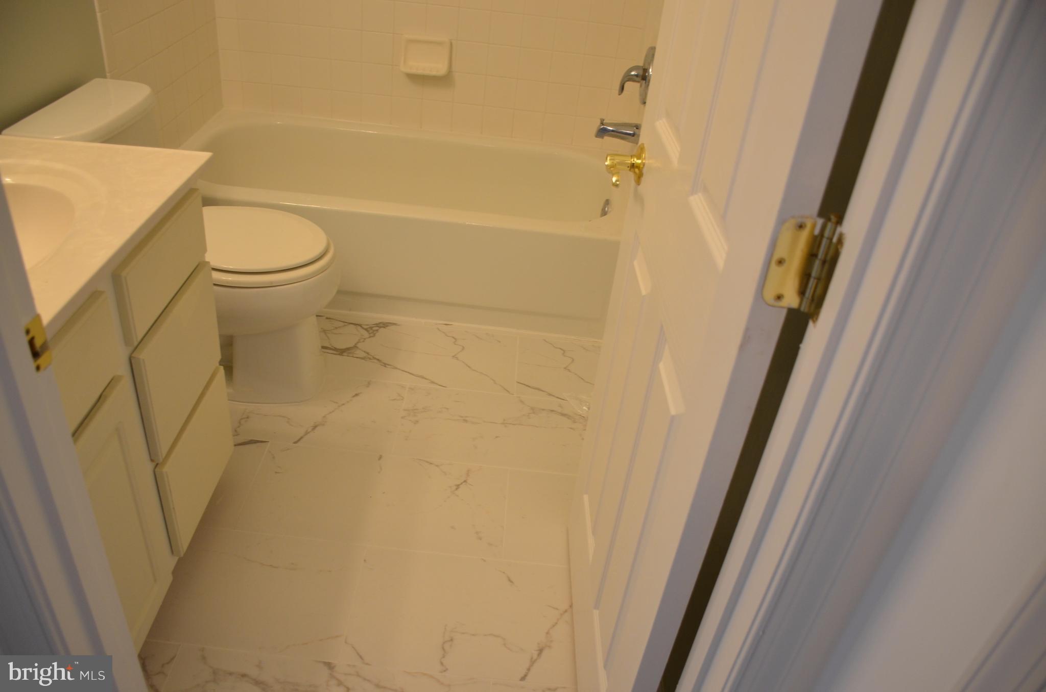 COMPTON VILLAGE - Residential