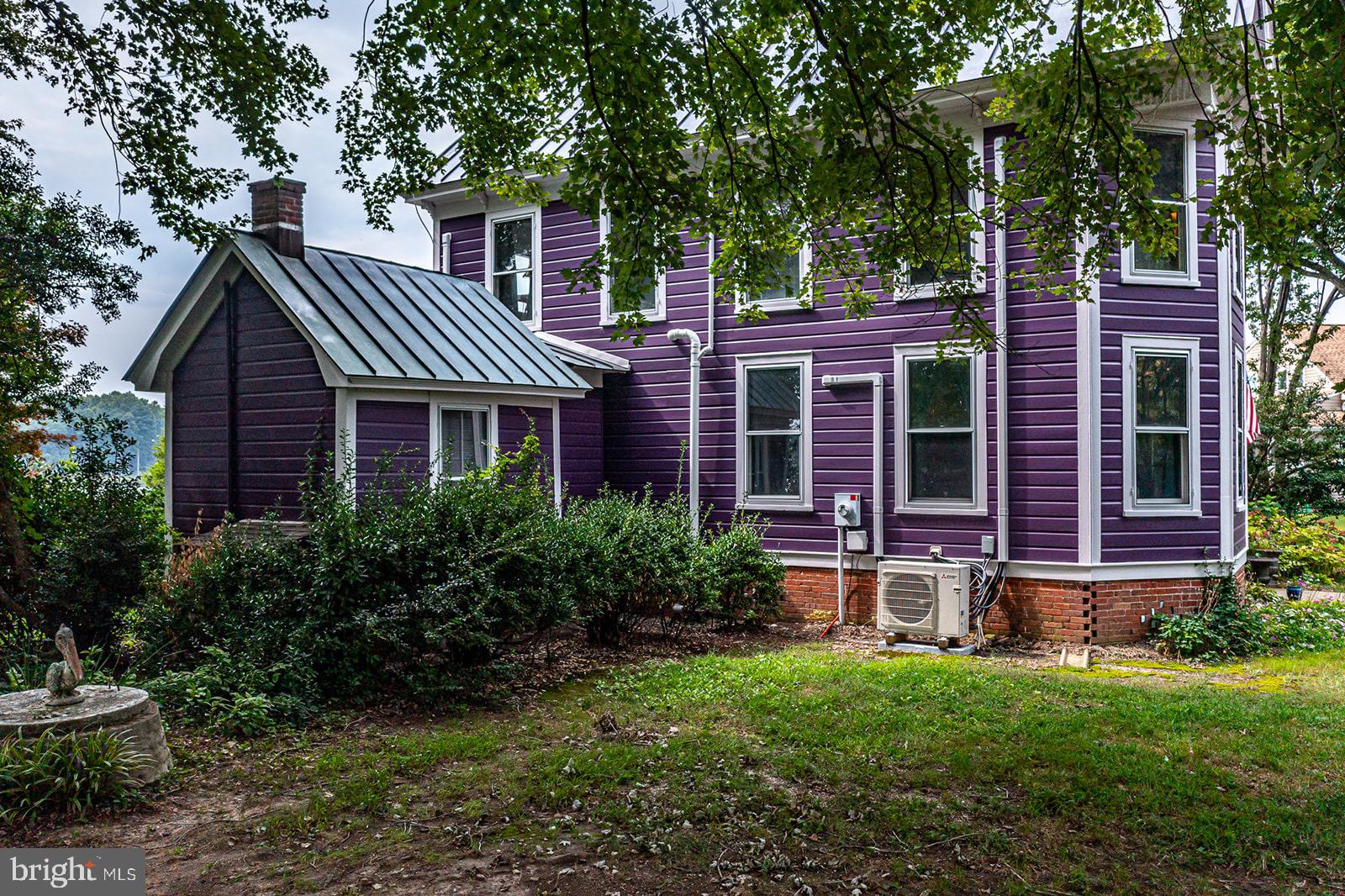 NO SUBDIVISION - Residential