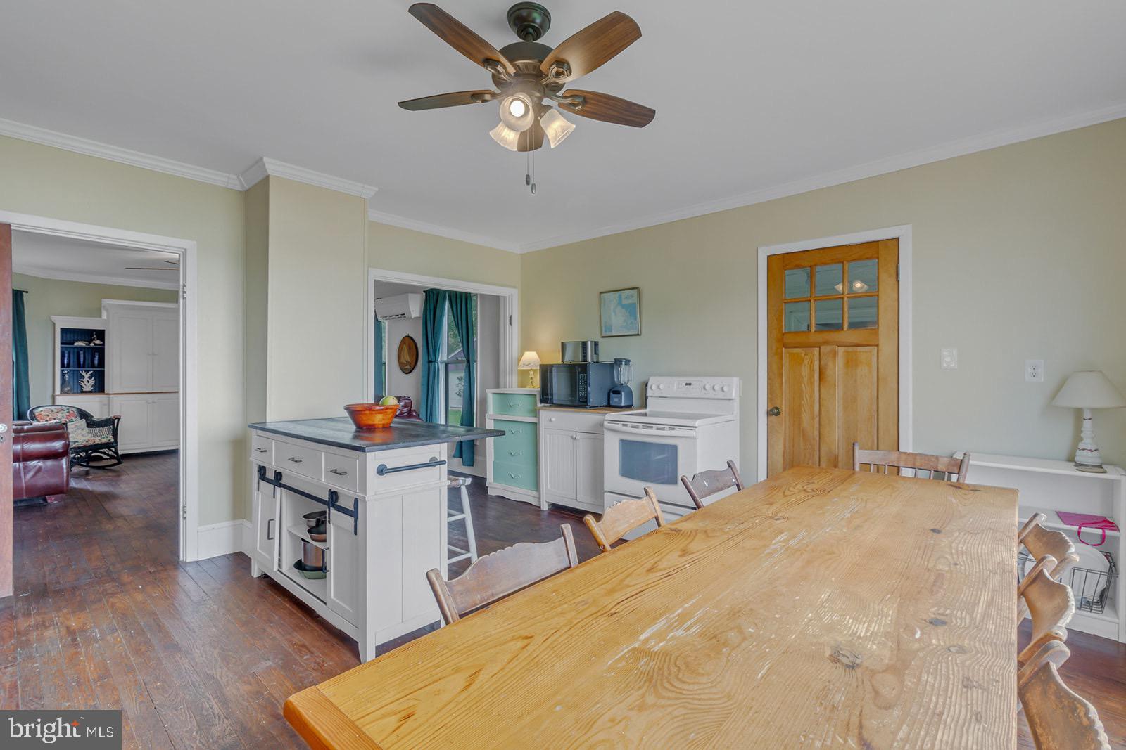 NO SUBDIVISION - Residential