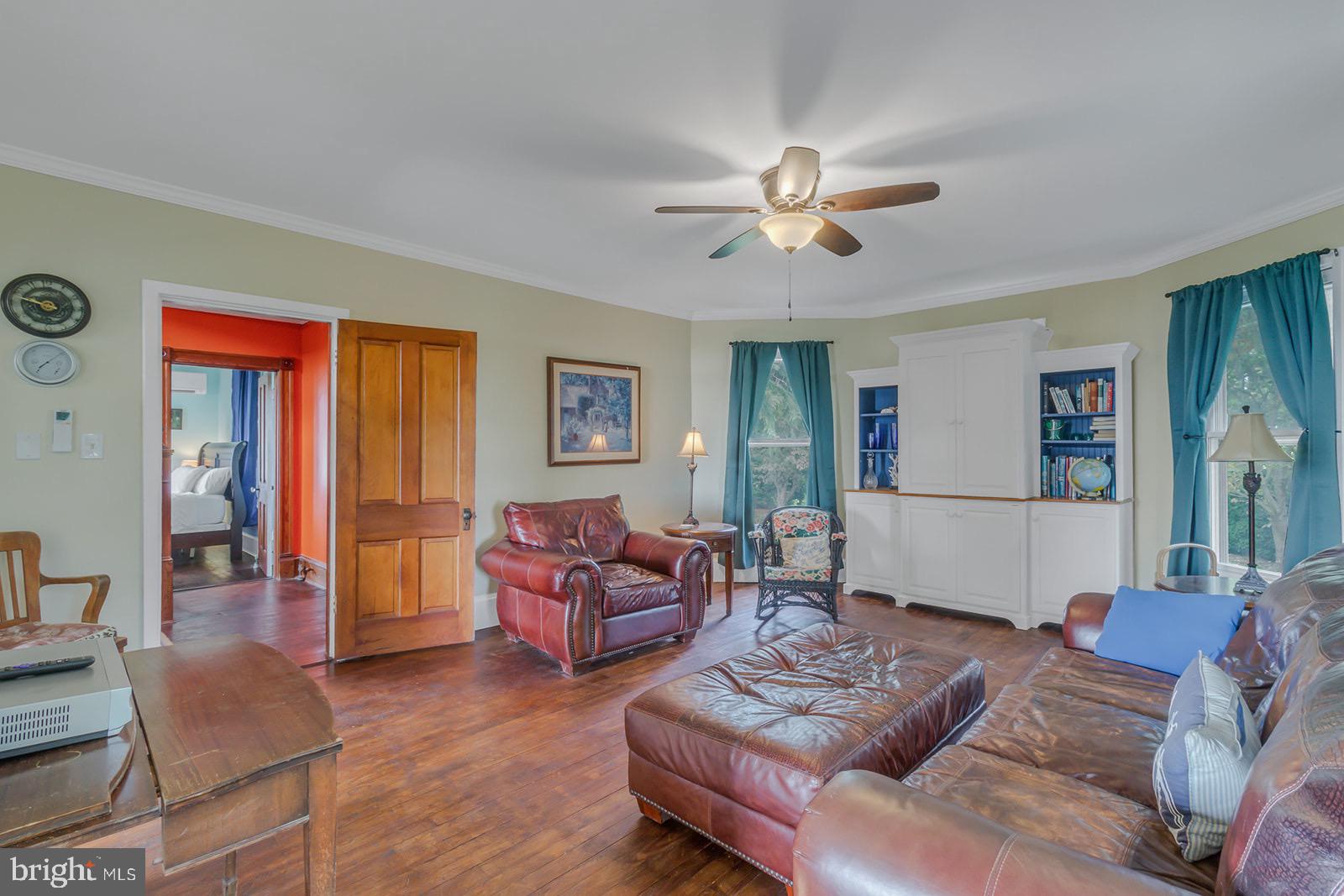 NO SUBDIVISION - Residential