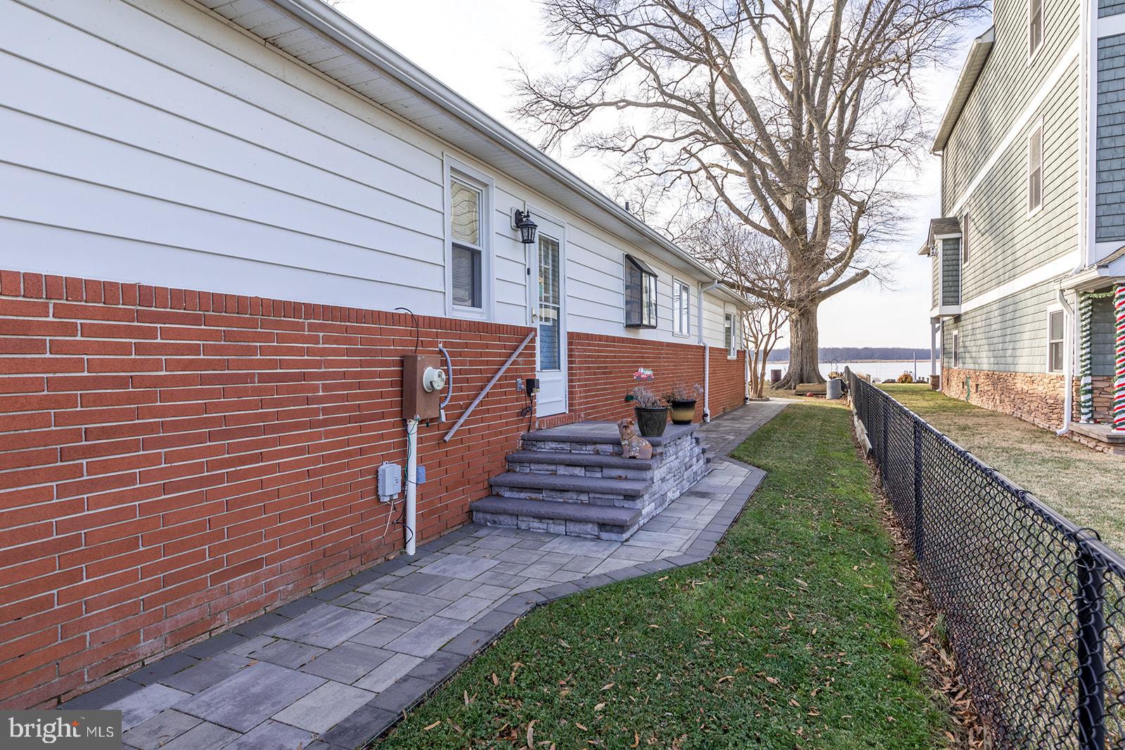 TWIN RIVER BEACH - Residential