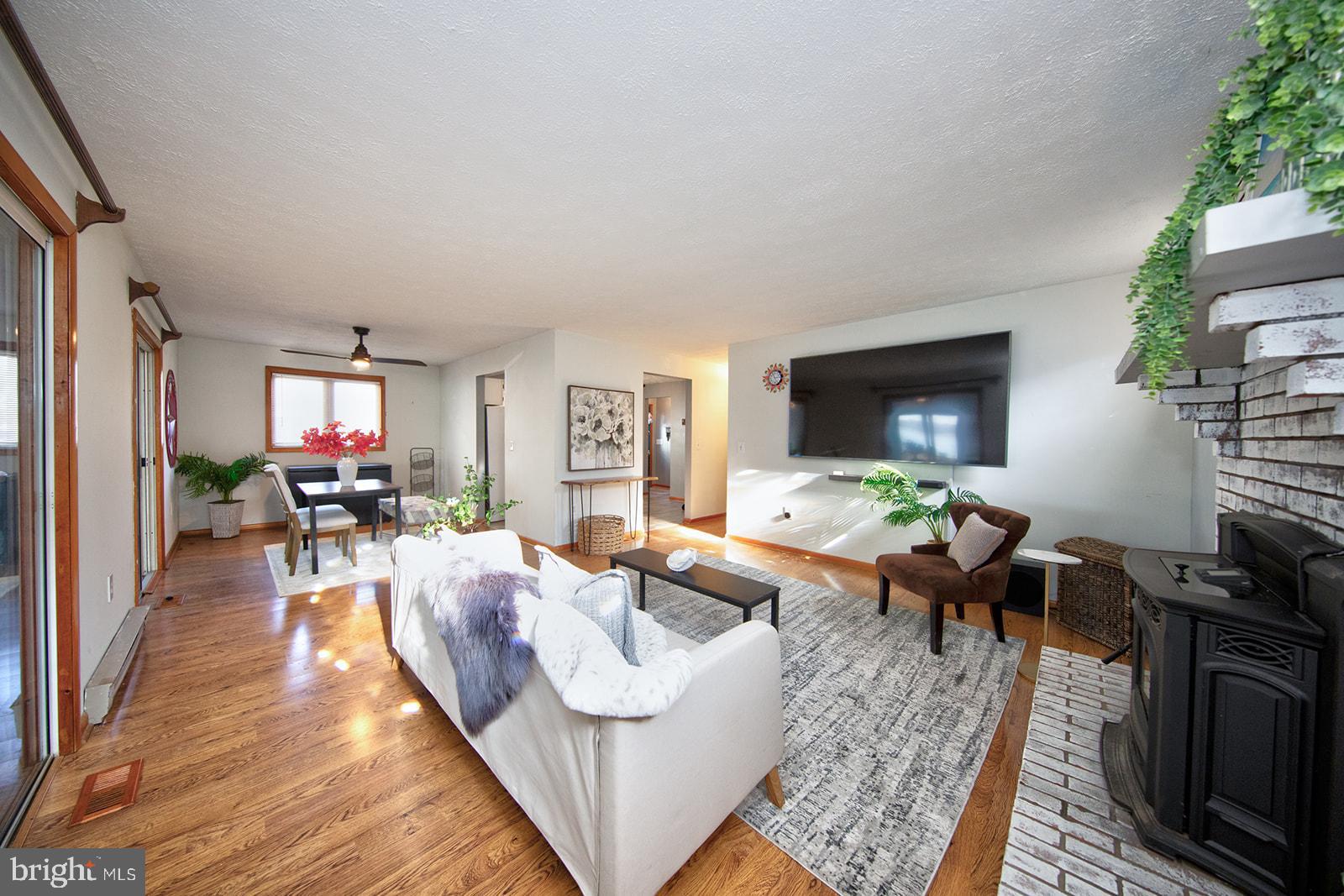 TWIN RIVER BEACH - Residential