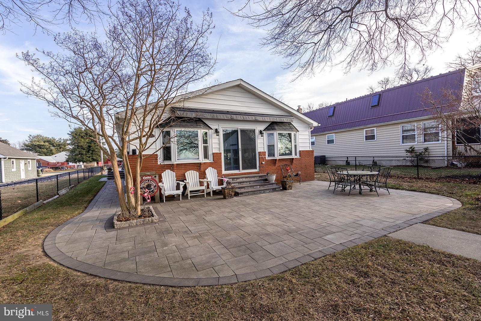 TWIN RIVER BEACH - Residential