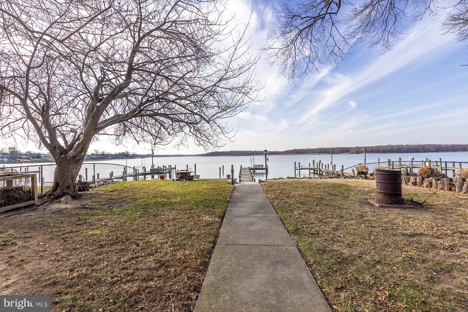 TWIN RIVER BEACH - Residential