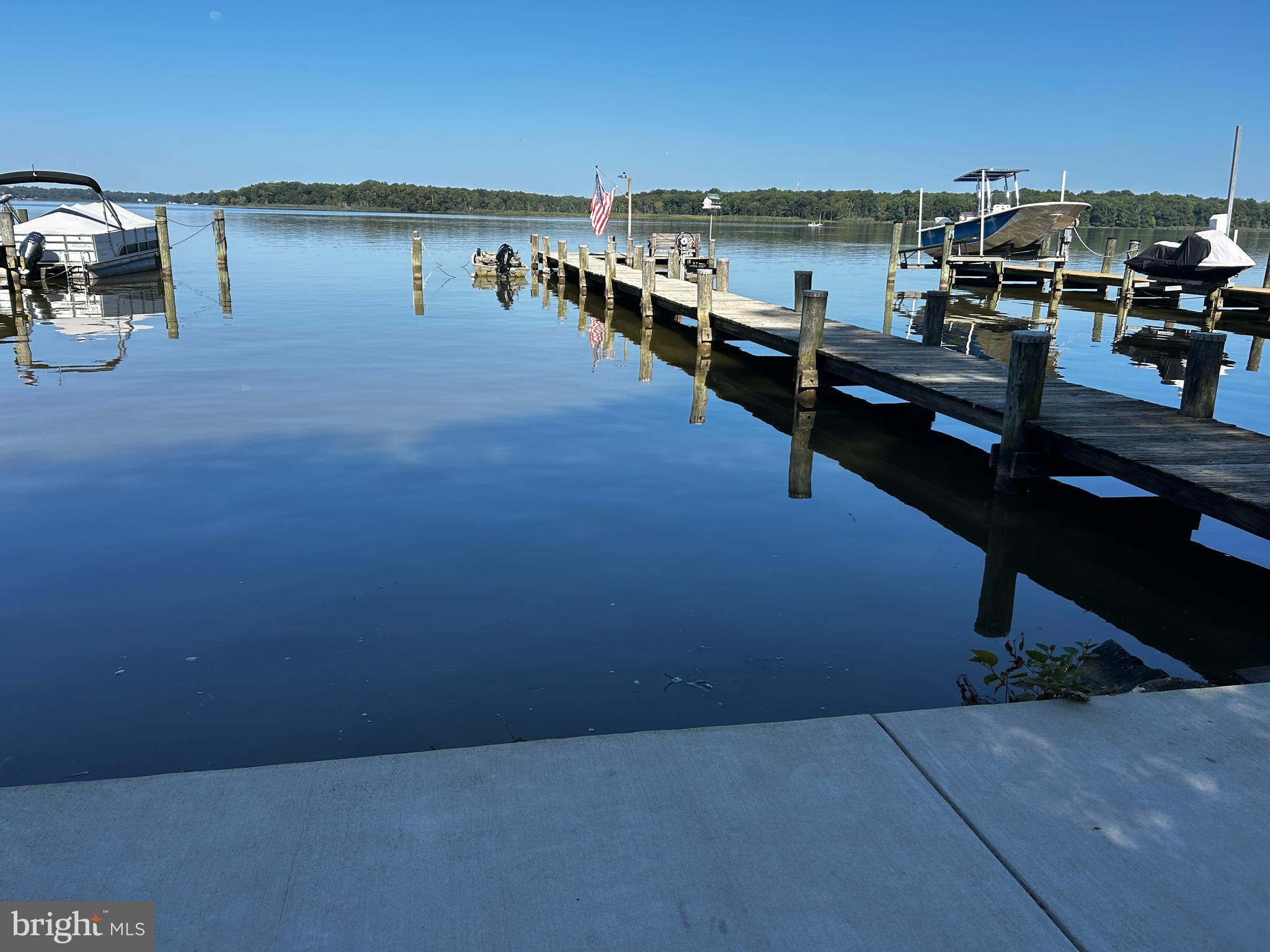 TWIN RIVER BEACH - Residential