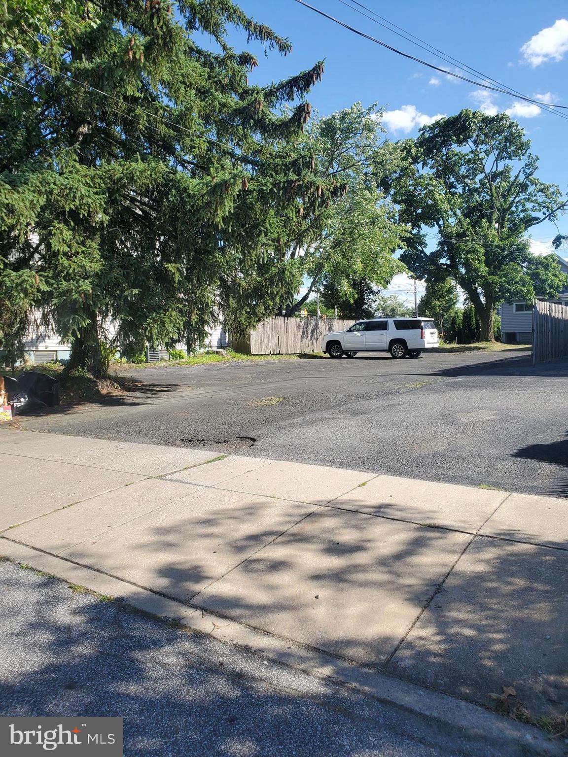 BROOKHAVEN - Residential