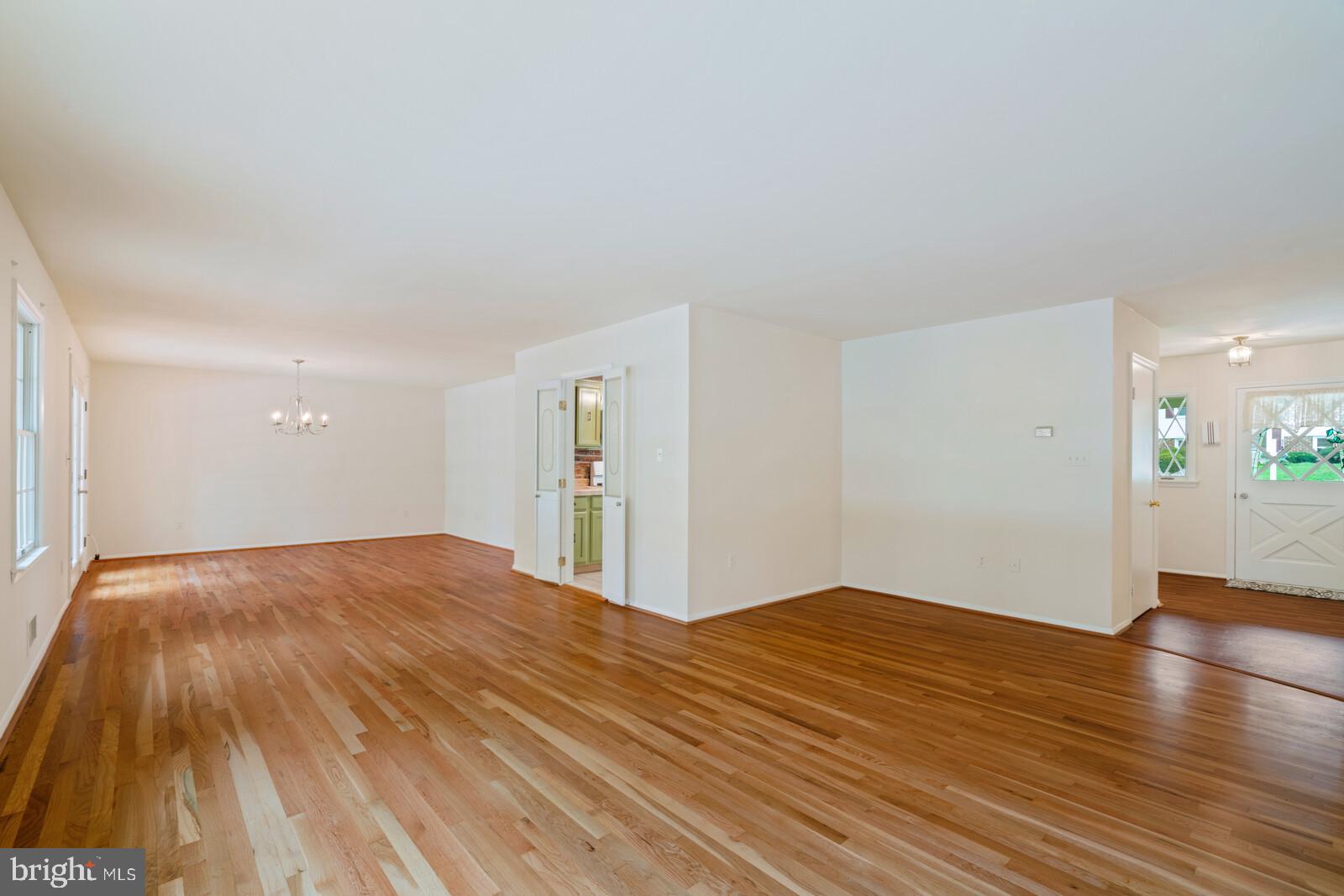 LAKE RIDGE - Residential