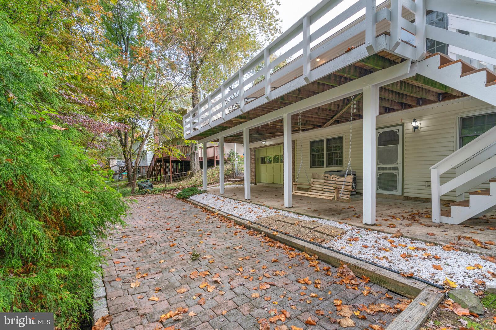 LAKE RIDGE - Residential