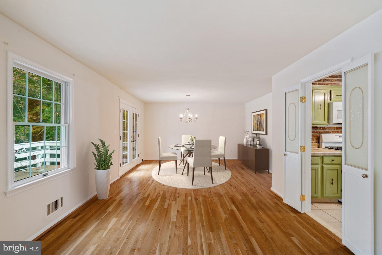 LAKE RIDGE - Residential