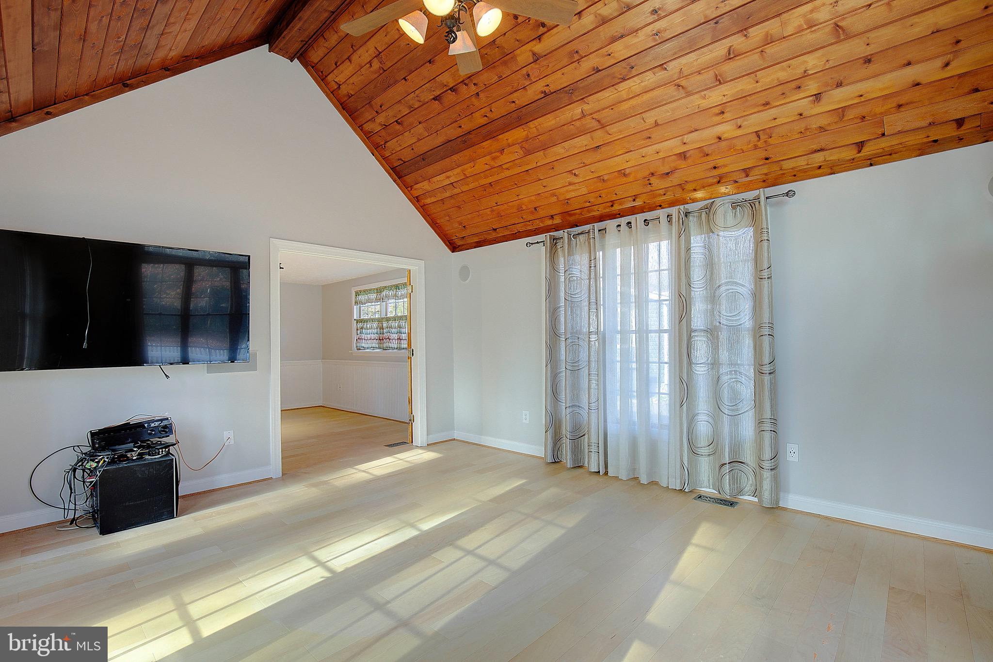 CLOVERFIELDS - Residential Lease