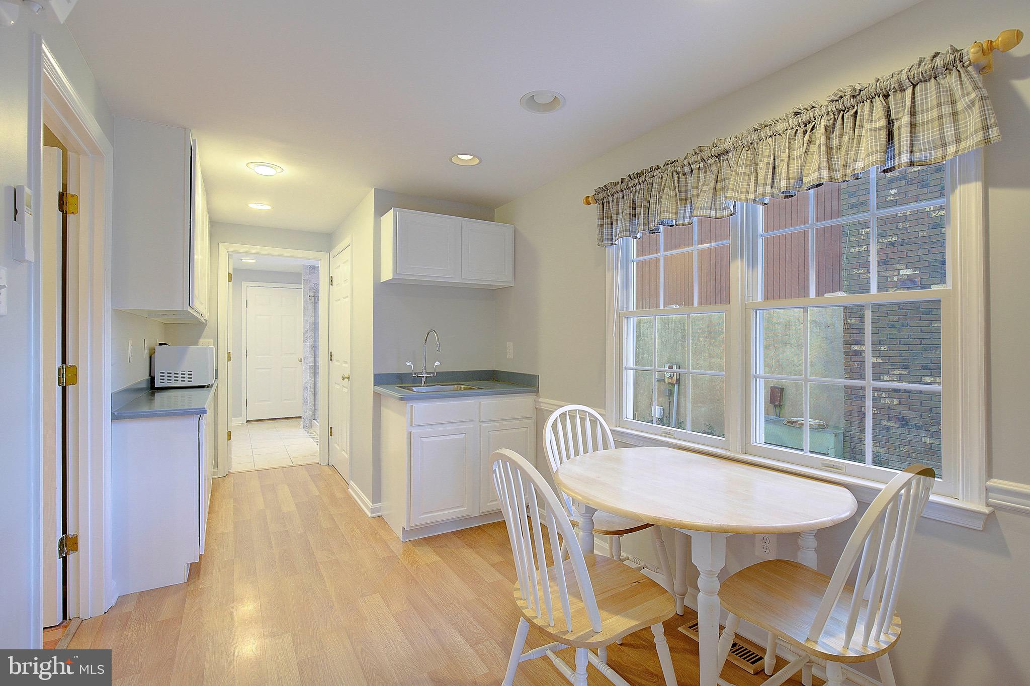 CLOVERFIELDS - Residential Lease