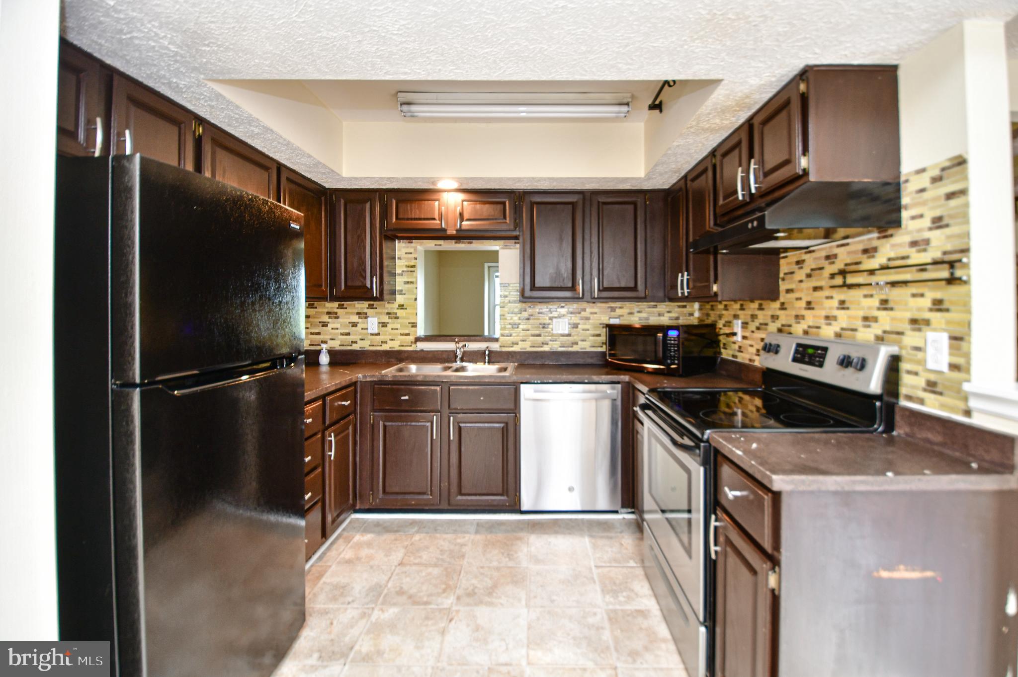 BALLENGER CREEK MEADOWS - Residential