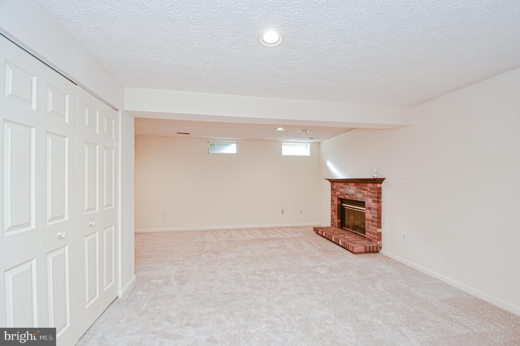 BALLENGER CREEK MEADOWS - Residential