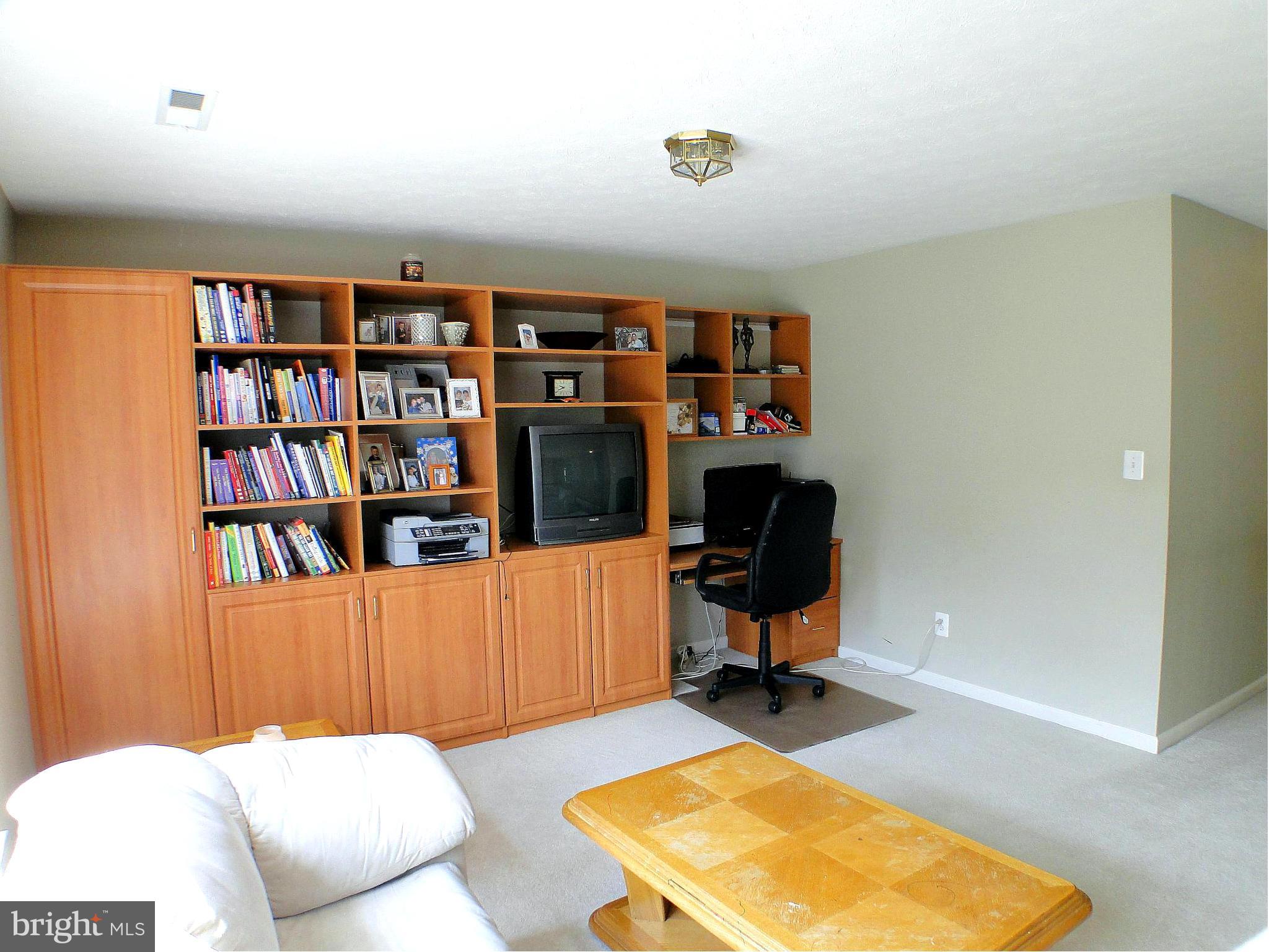 MOORES ORCHARD - Residential