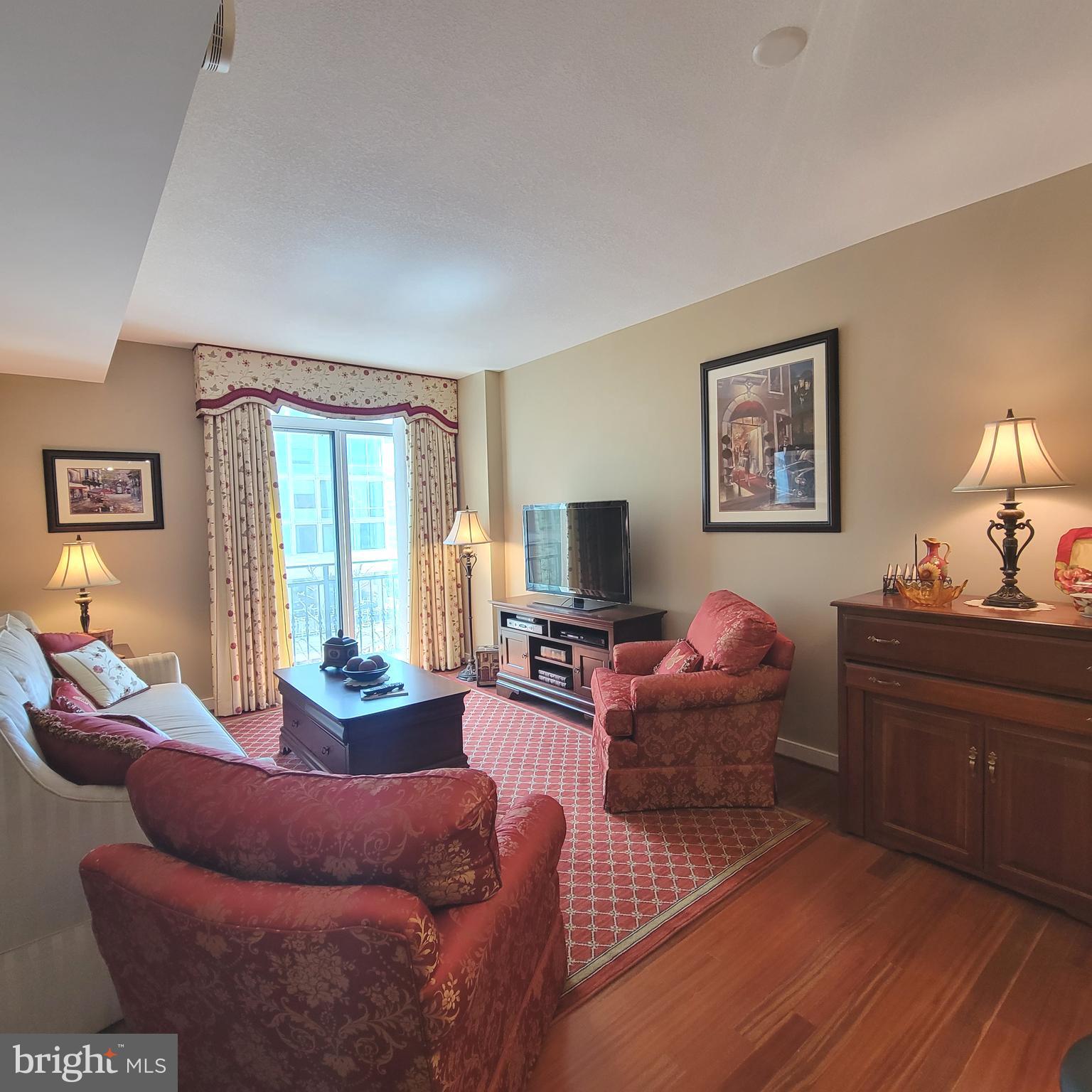 NATIONAL HARBOR - Residential