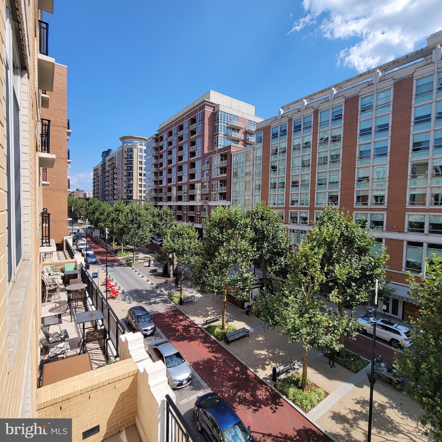 NATIONAL HARBOR - Residential