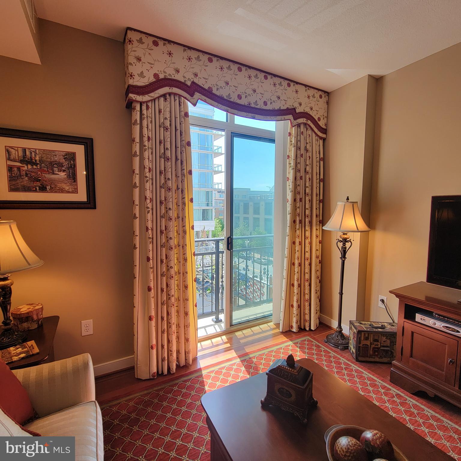 NATIONAL HARBOR - Residential