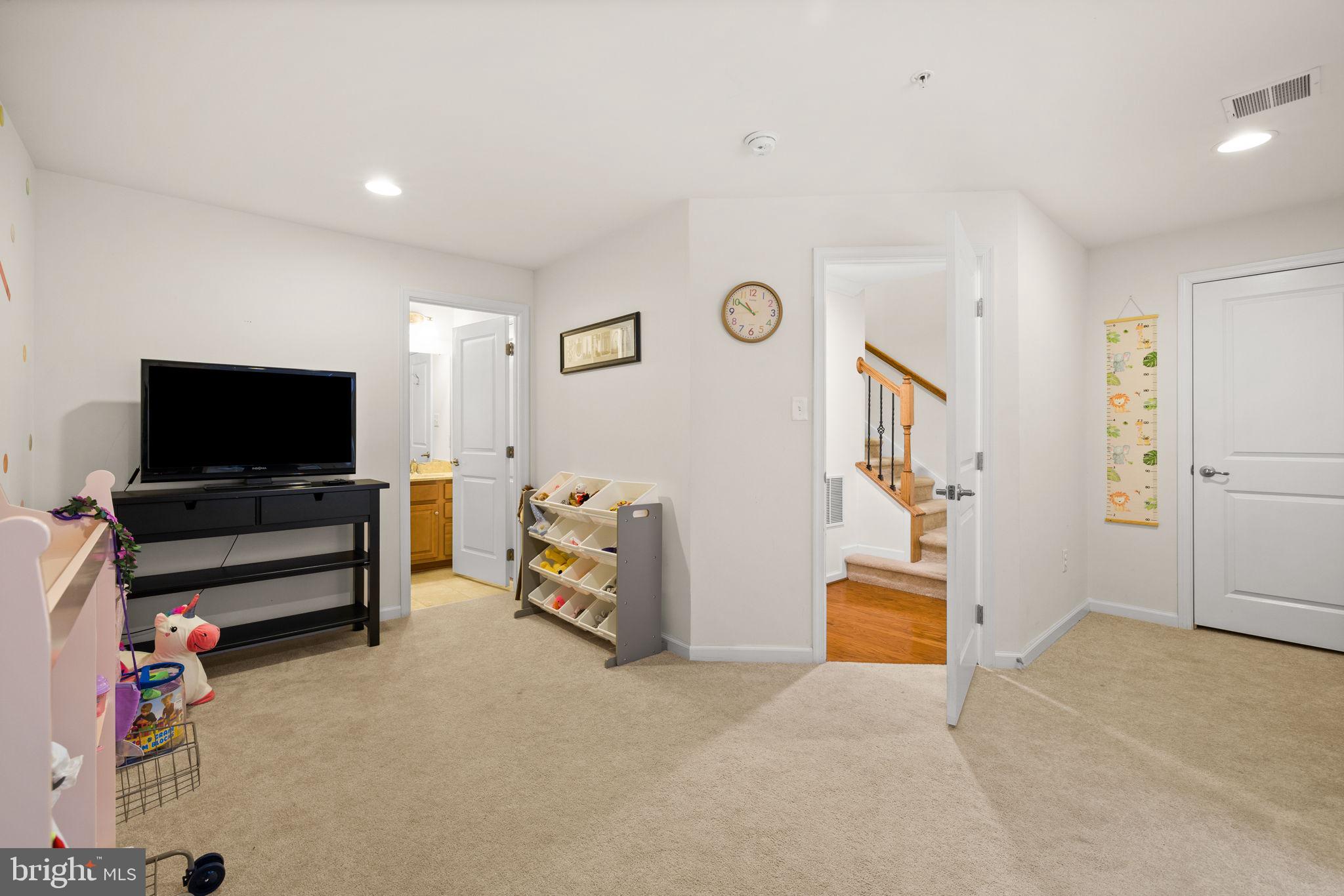 FILLMORE VILLAGE - Residential