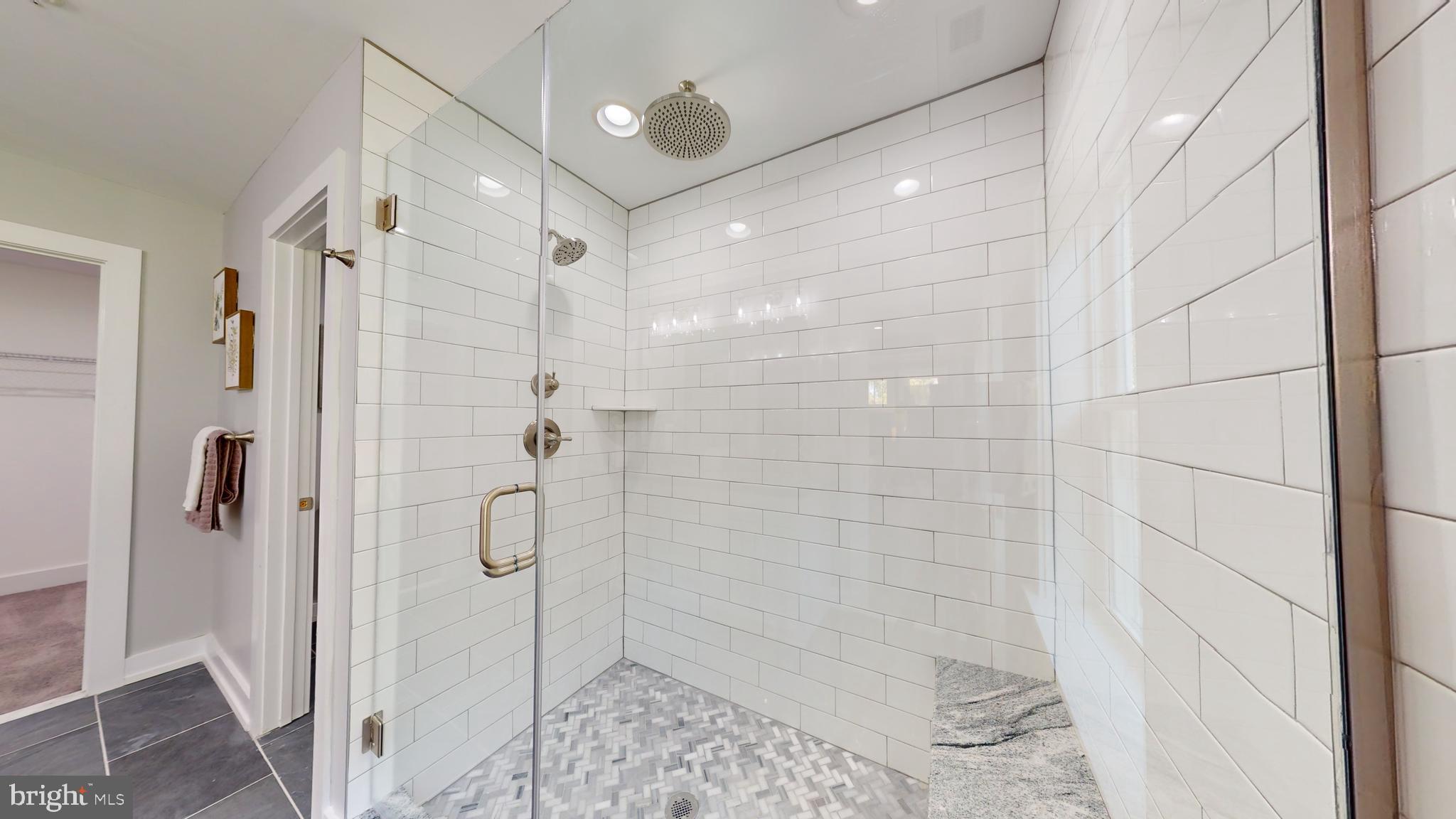 GLEN ARM - Residential