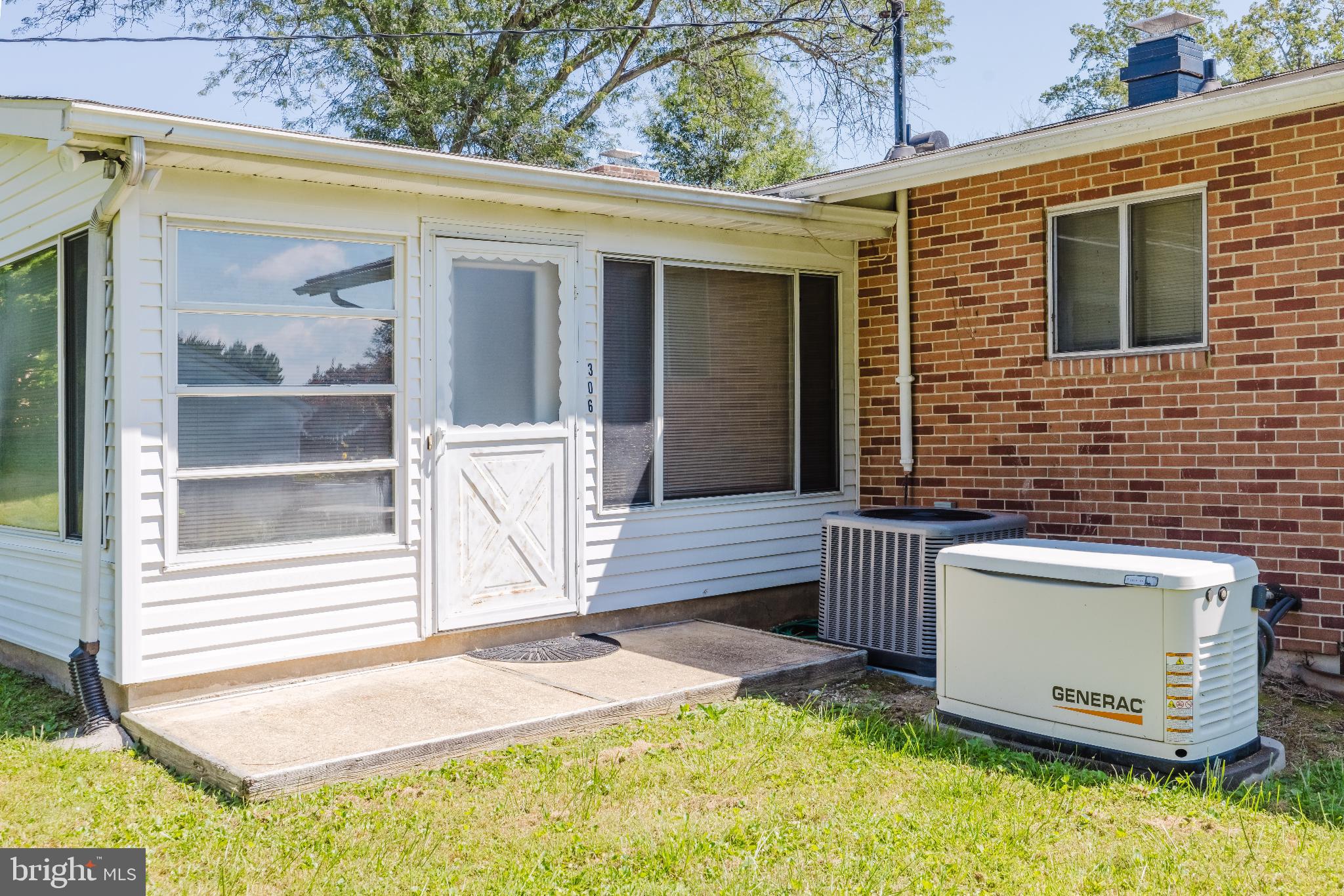 WAKEFIELD MEADOWS - Residential Lease