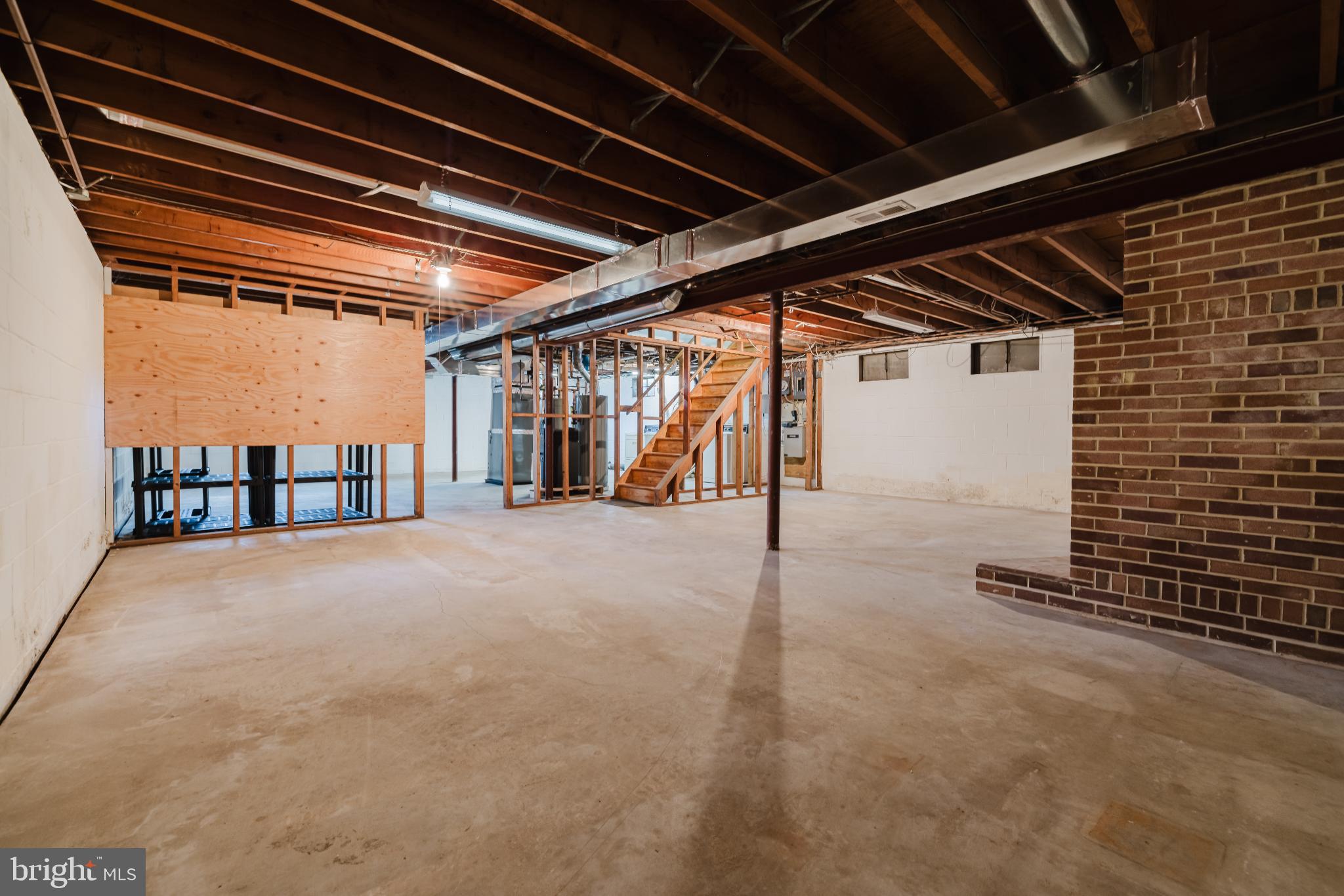 WAKEFIELD MEADOWS - Residential Lease