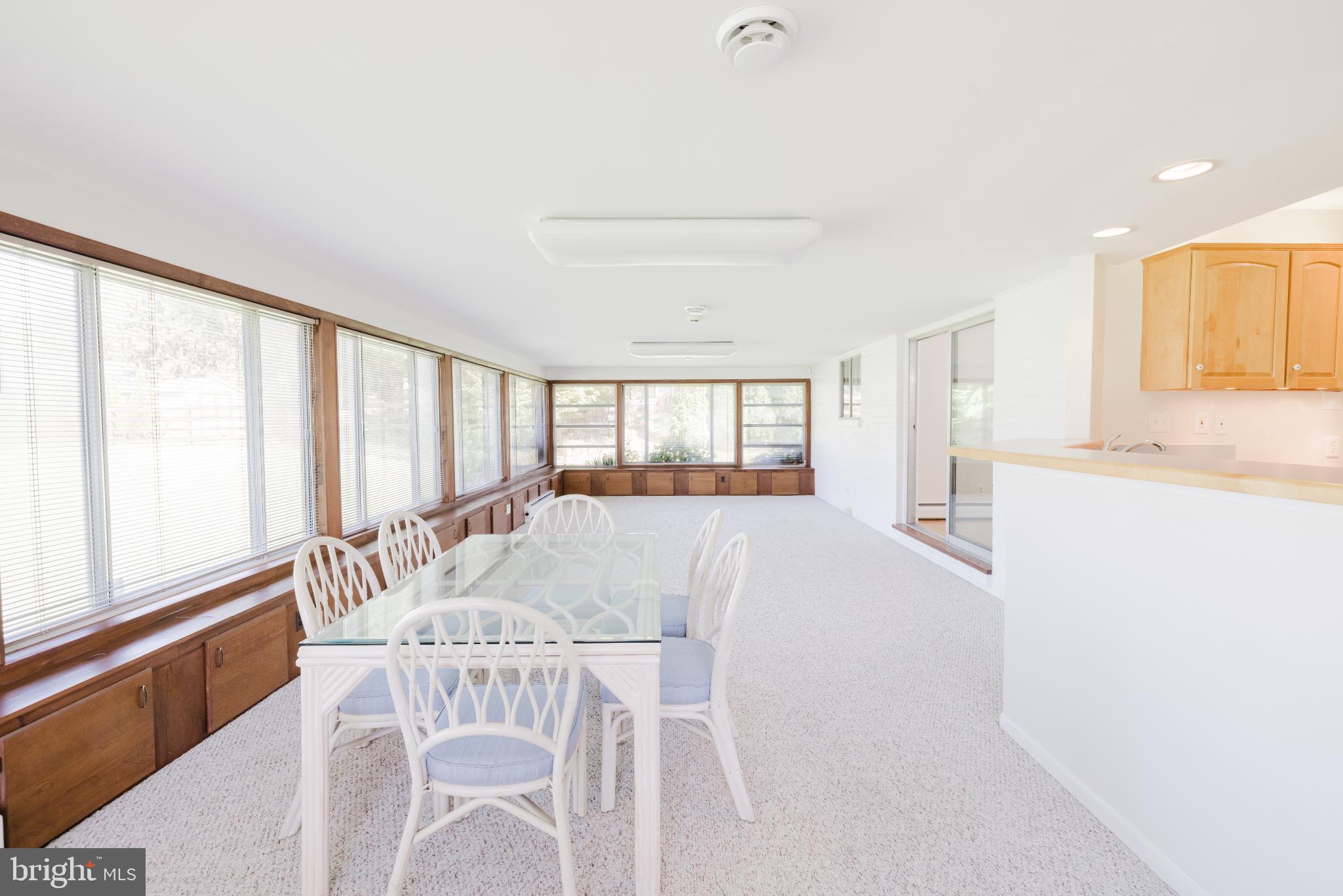 WAKEFIELD MEADOWS - Residential Lease