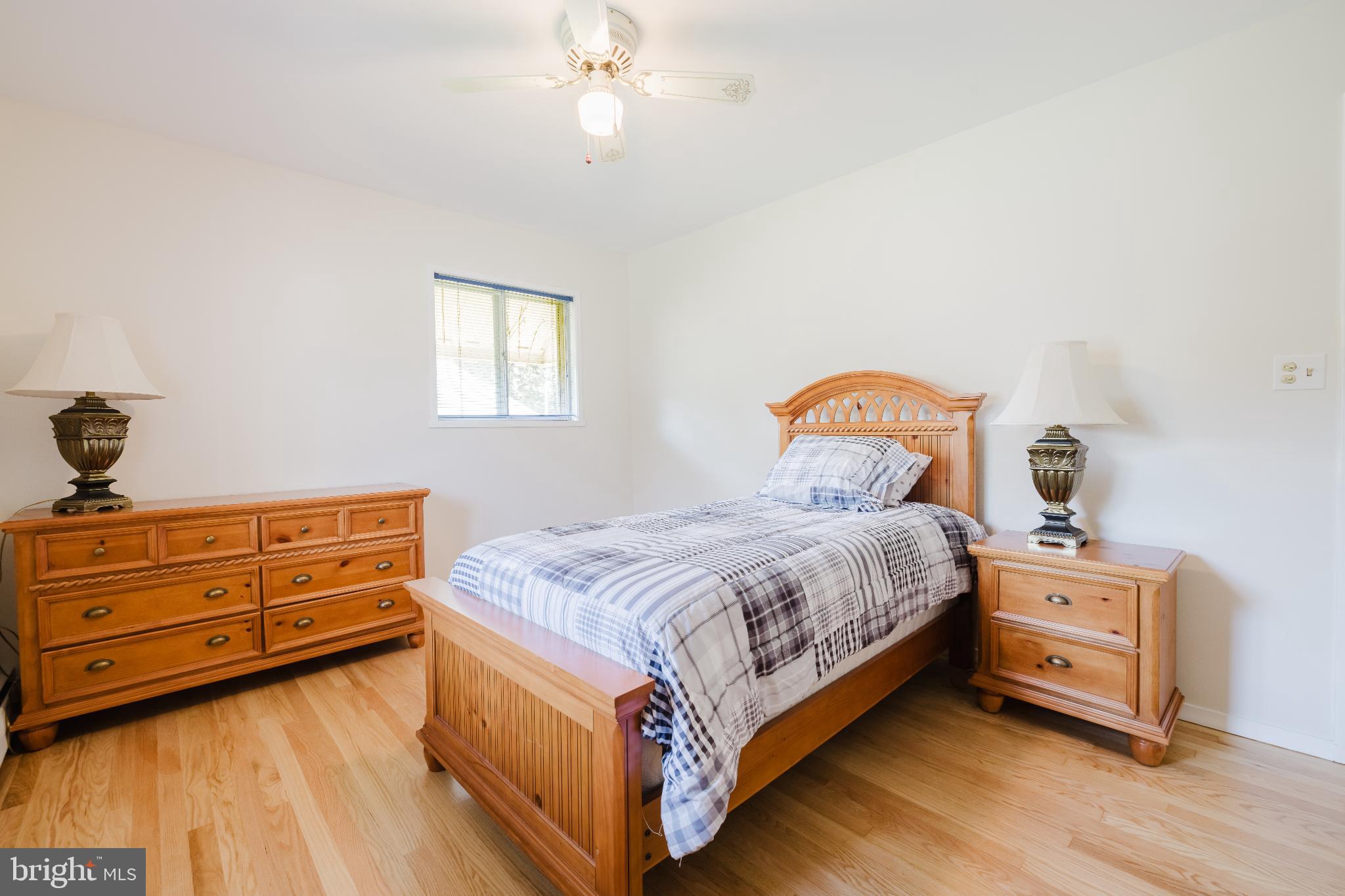 WAKEFIELD MEADOWS - Residential Lease