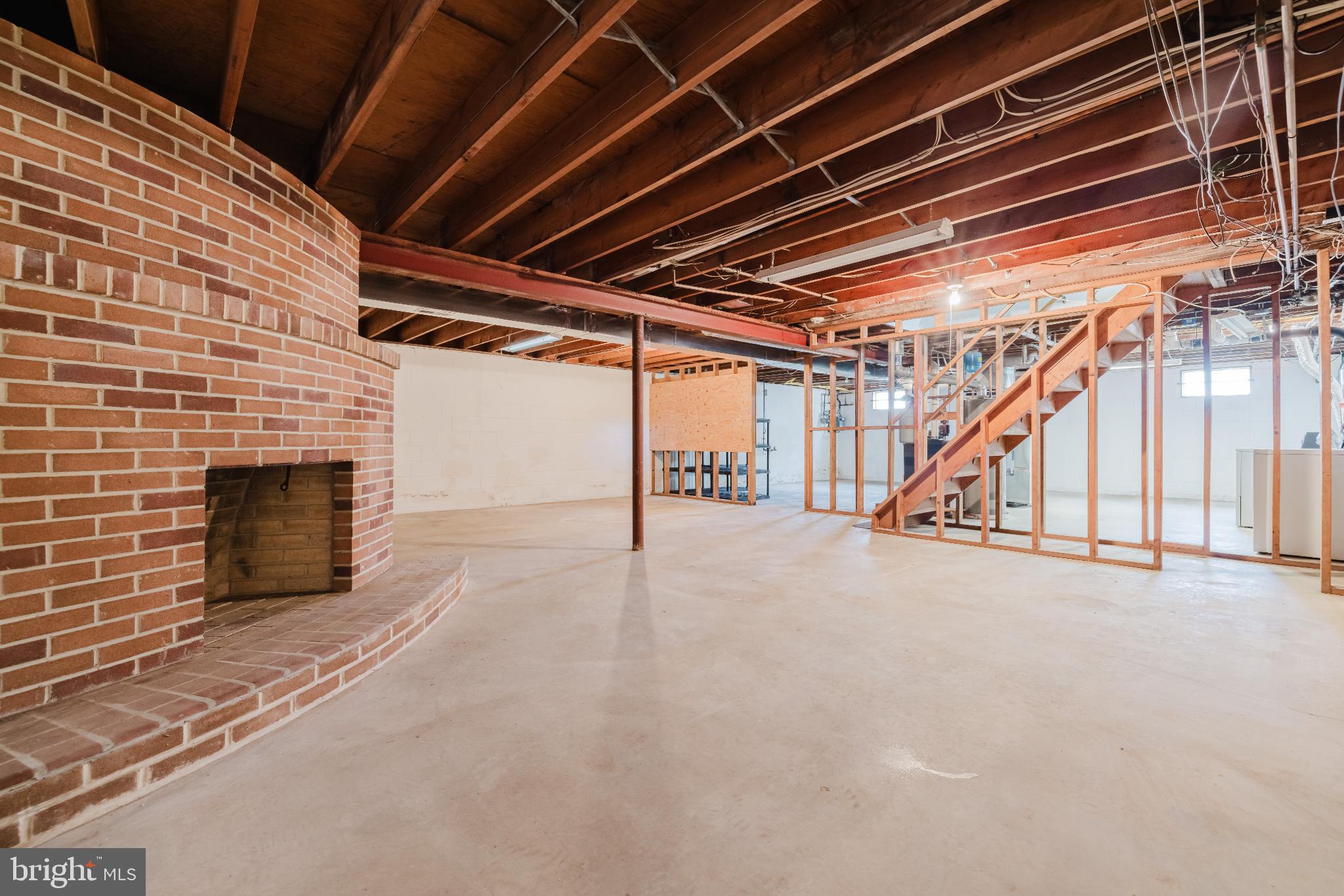 WAKEFIELD MEADOWS - Residential Lease