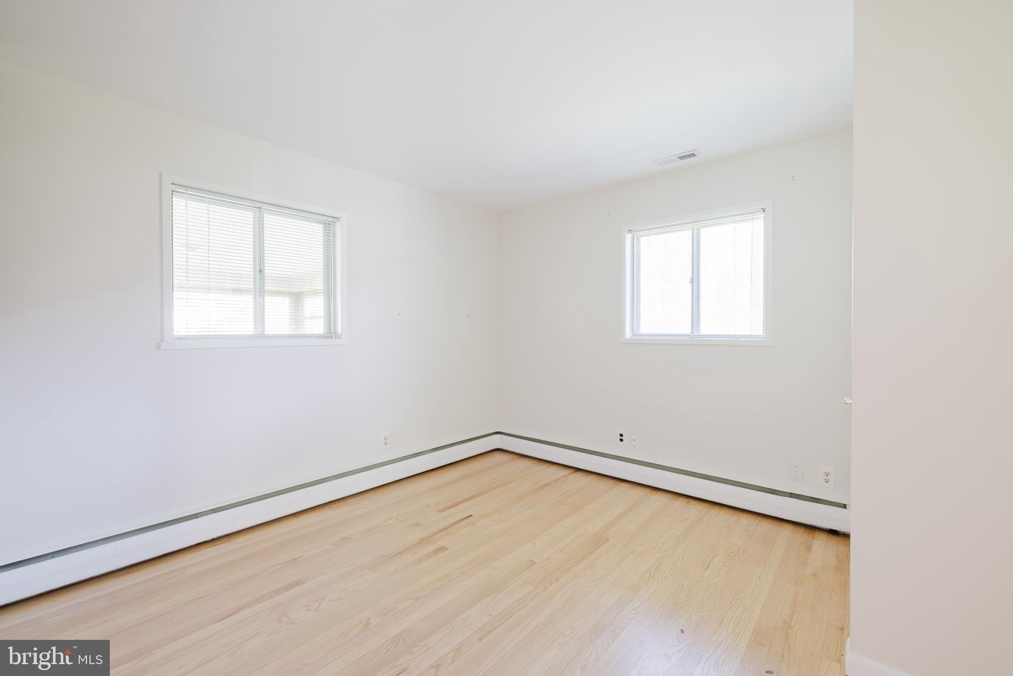 WAKEFIELD MEADOWS - Residential Lease