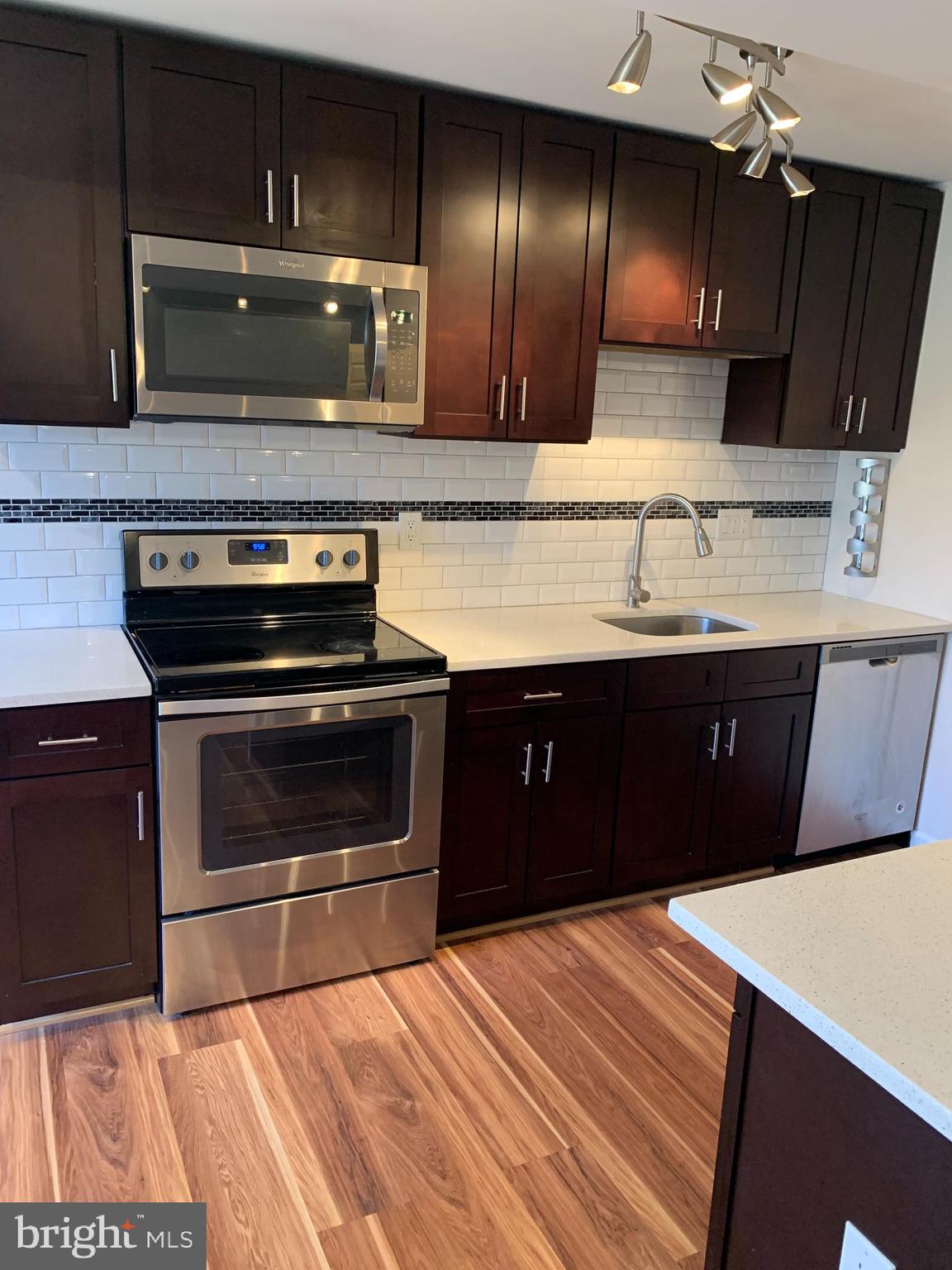 LONGMEAD CROSSING - Residential Lease