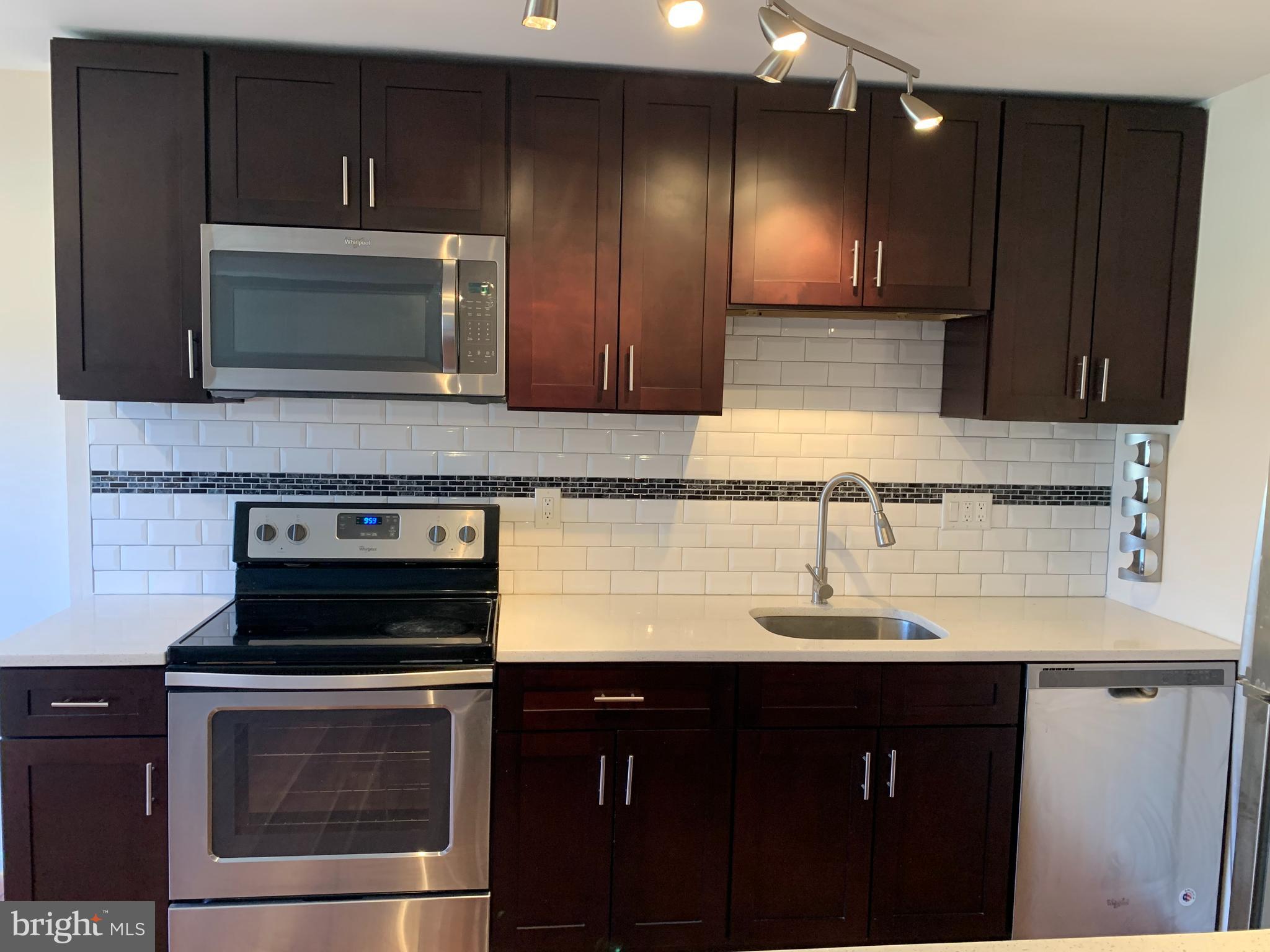 LONGMEAD CROSSING - Residential Lease