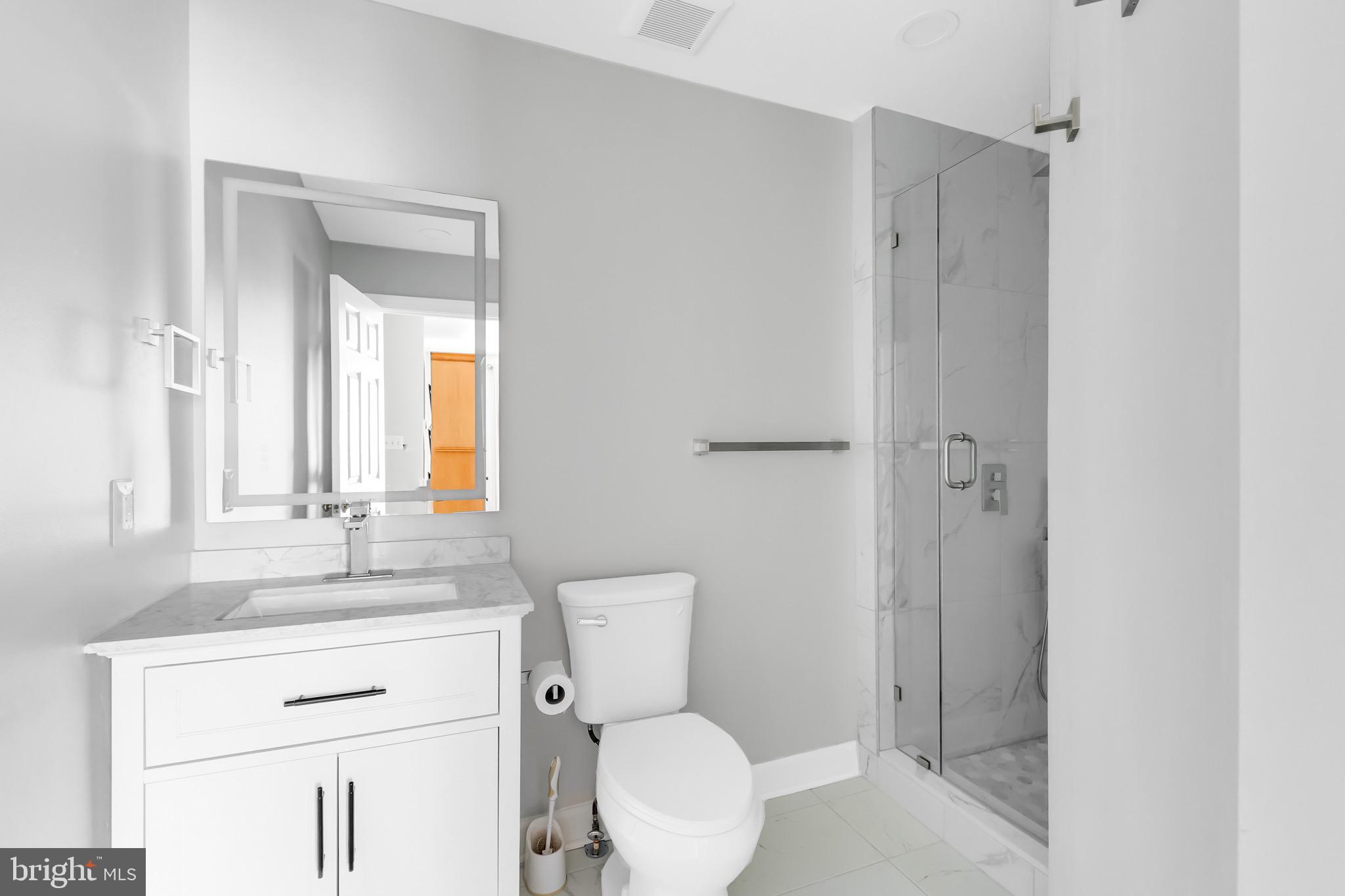 SUNSET ISLAND - Residential