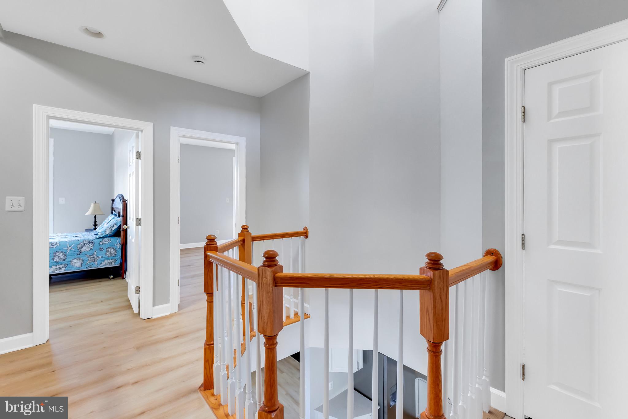 SUNSET ISLAND - Residential