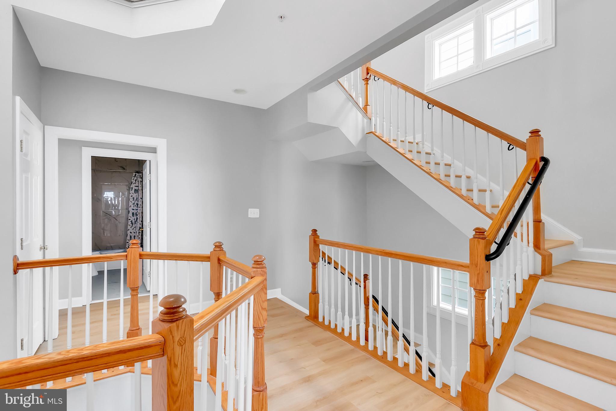 SUNSET ISLAND - Residential