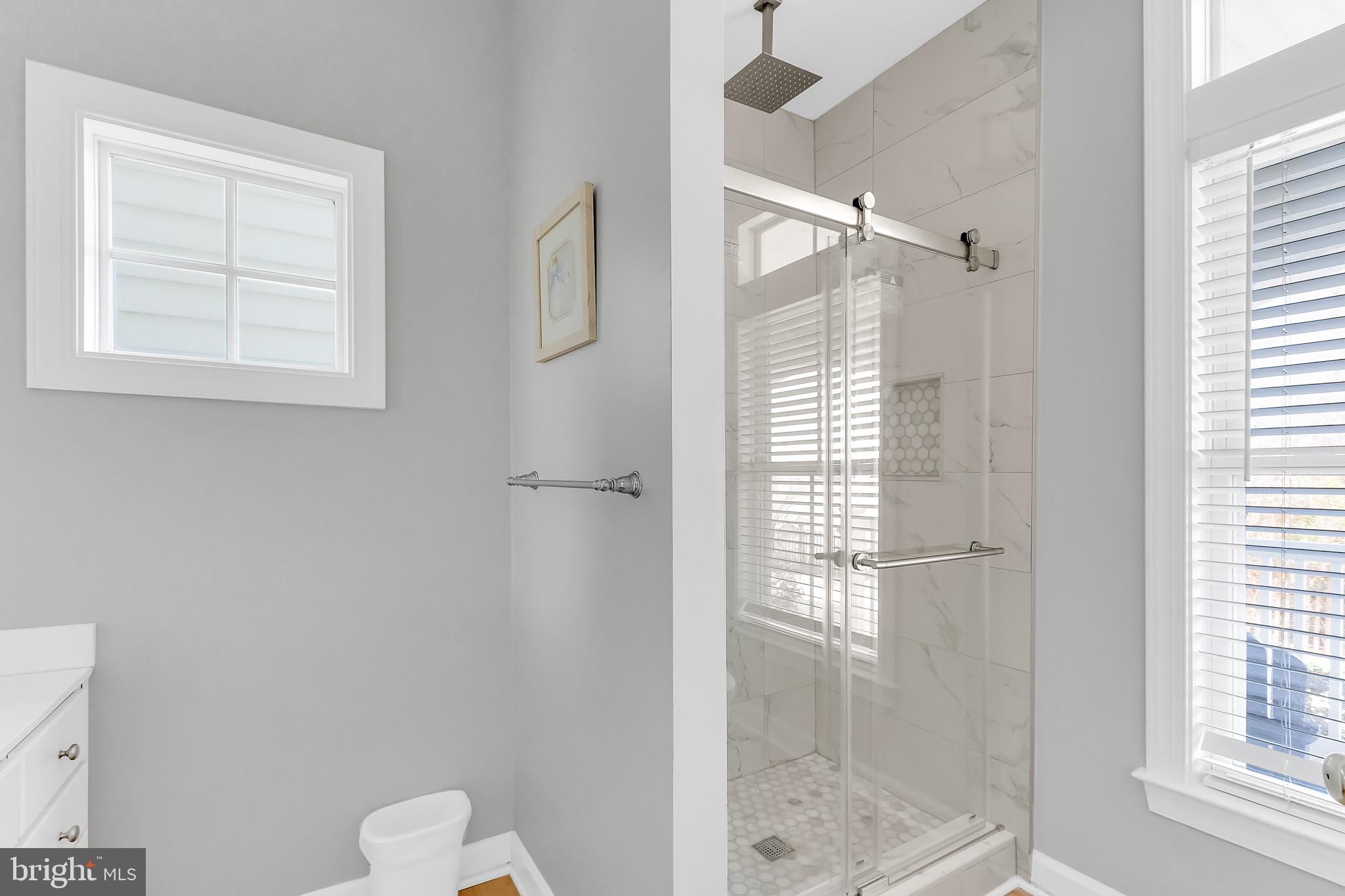 SUNSET ISLAND - Residential