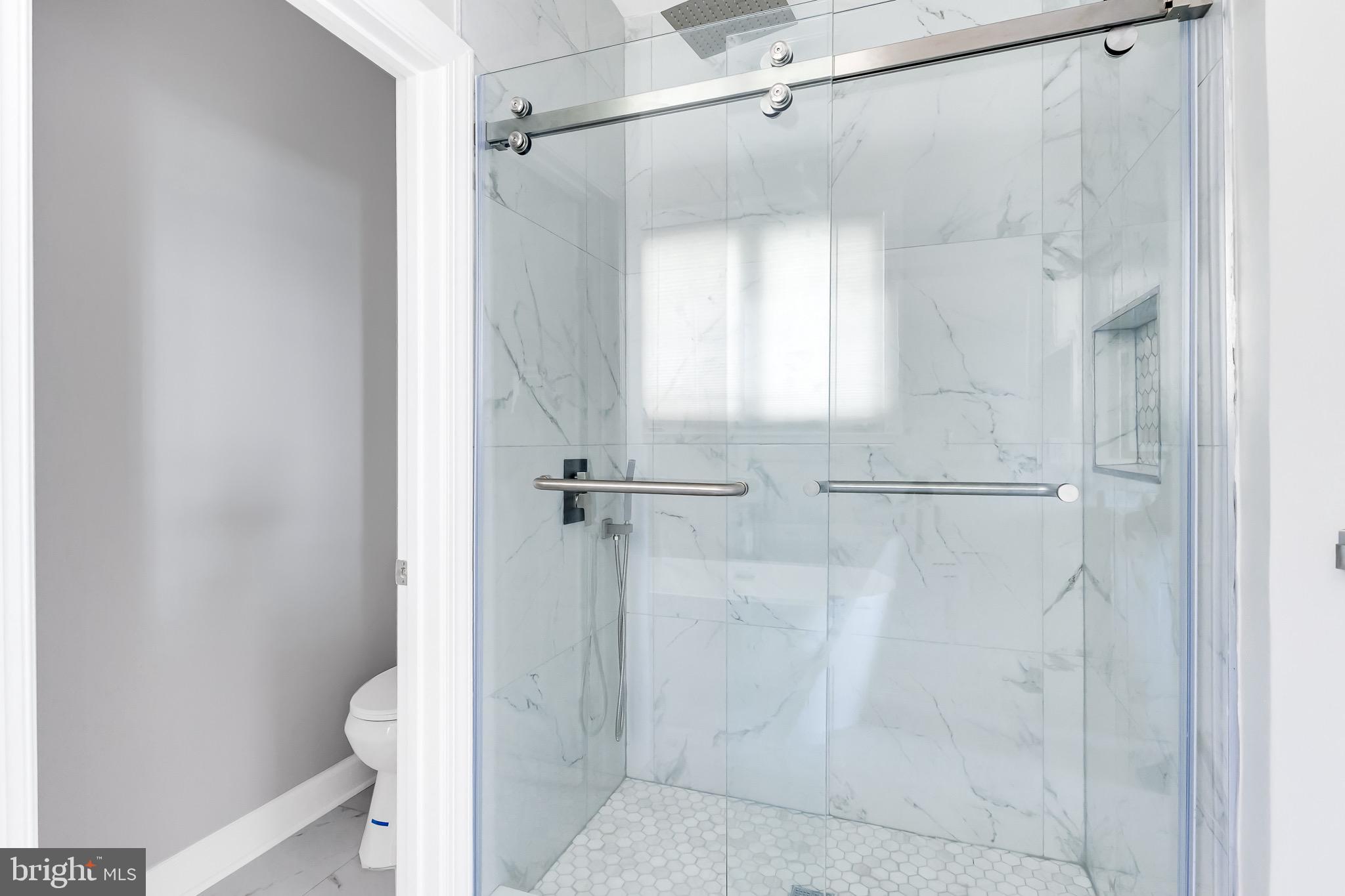 SUNSET ISLAND - Residential