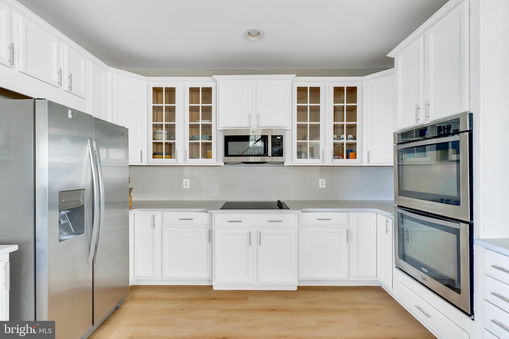 SUNSET ISLAND - Residential