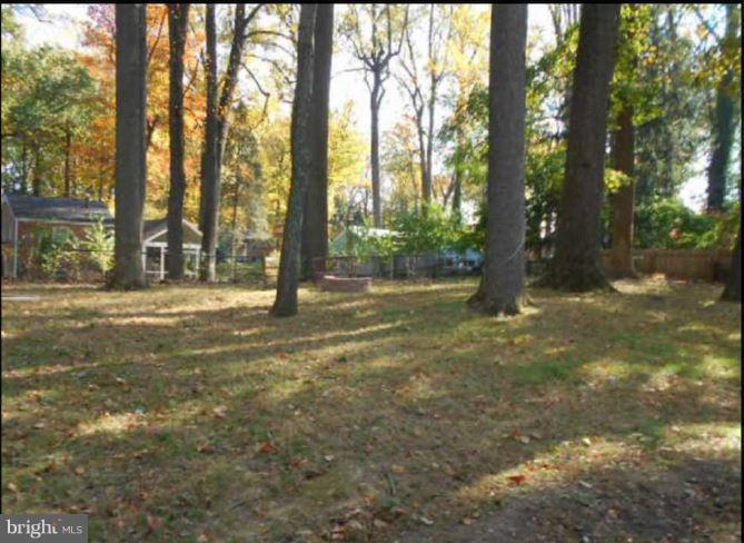 DEVONSHIRE GARDENS - Residential Lease