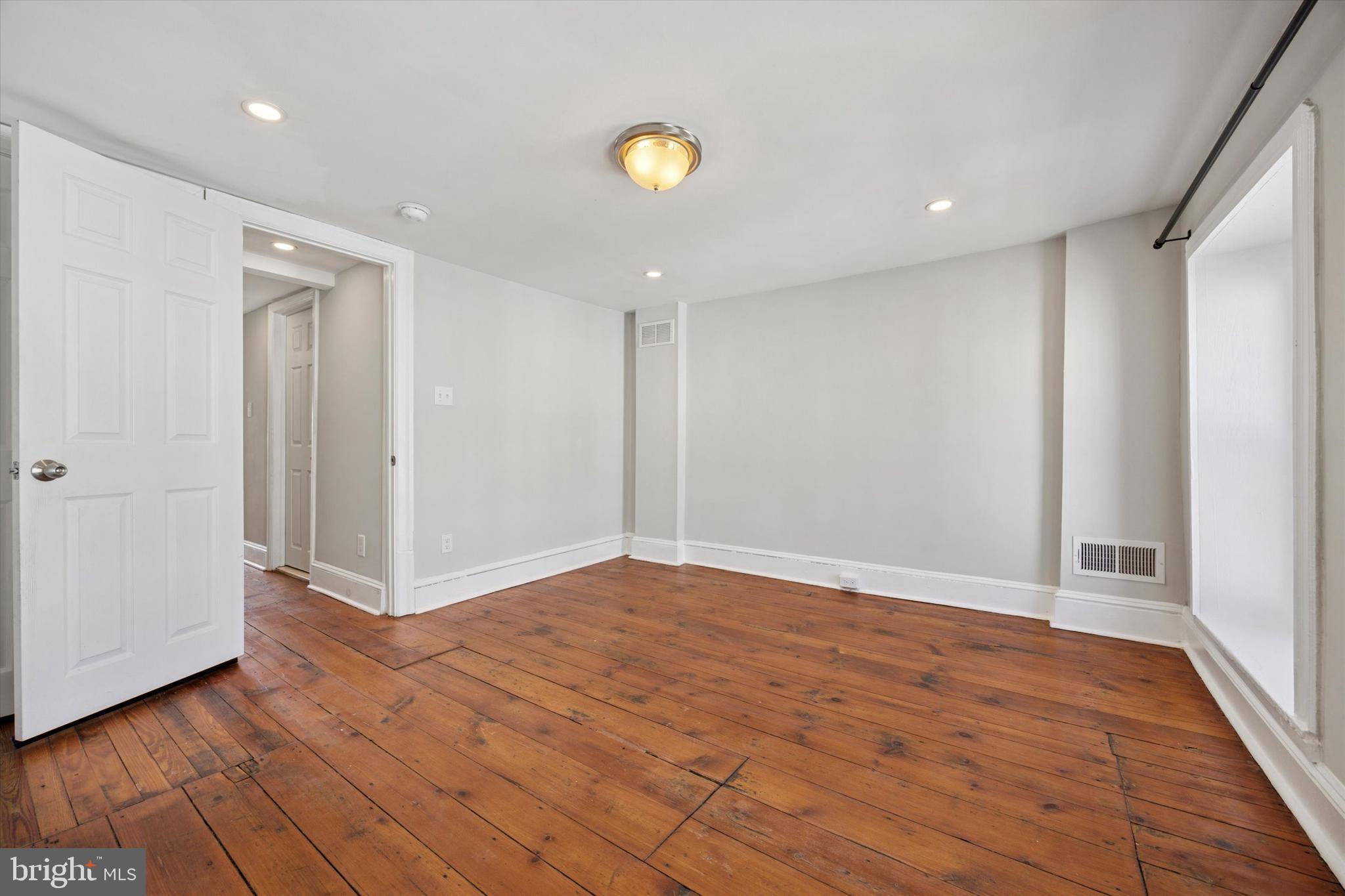 MANAYUNK - Residential