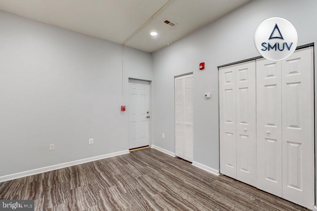 BARCLAY - GREENMOUNT - Residential Lease