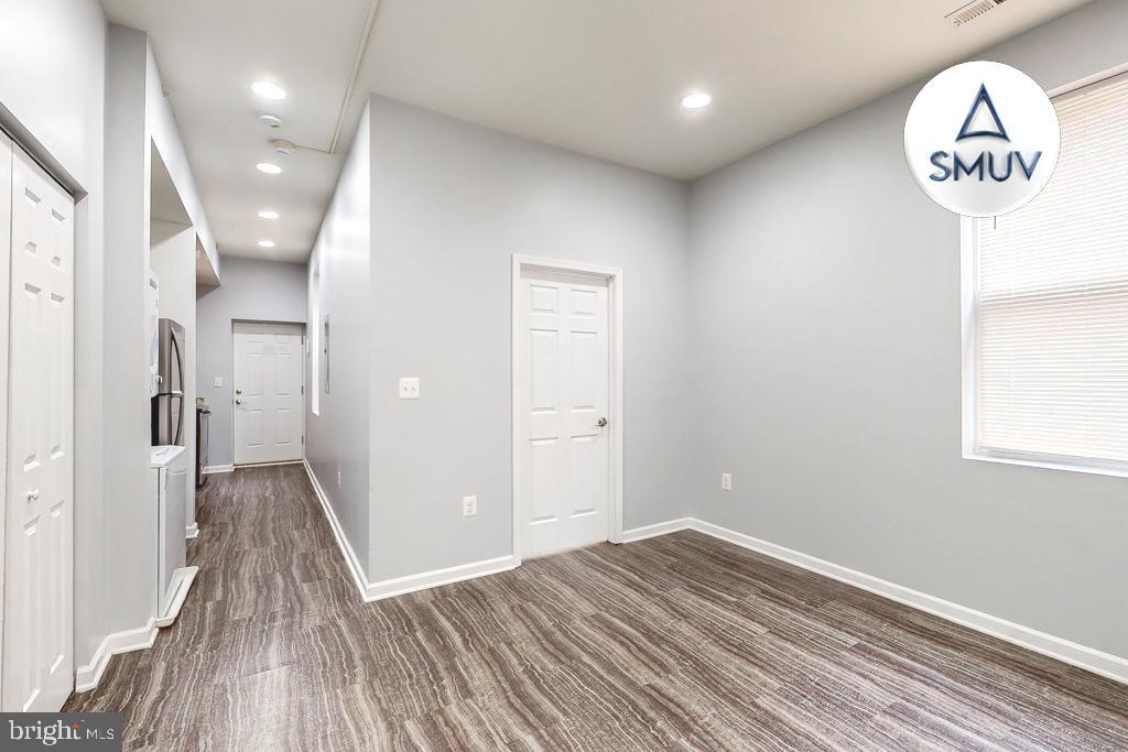 BARCLAY - GREENMOUNT - Residential Lease