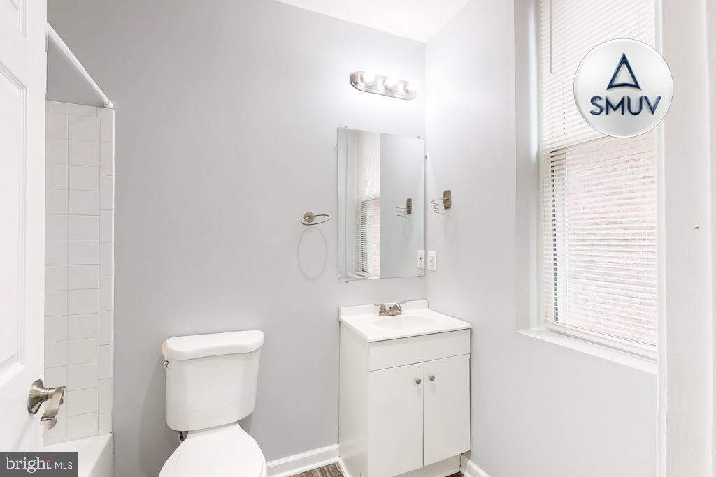BARCLAY - GREENMOUNT - Residential Lease