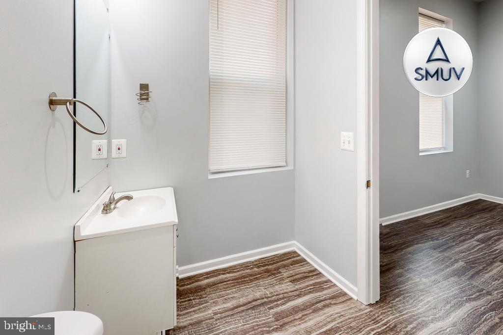 BARCLAY - GREENMOUNT - Residential Lease
