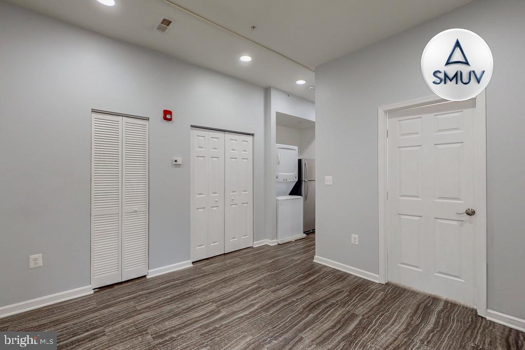 BARCLAY - GREENMOUNT - Residential Lease