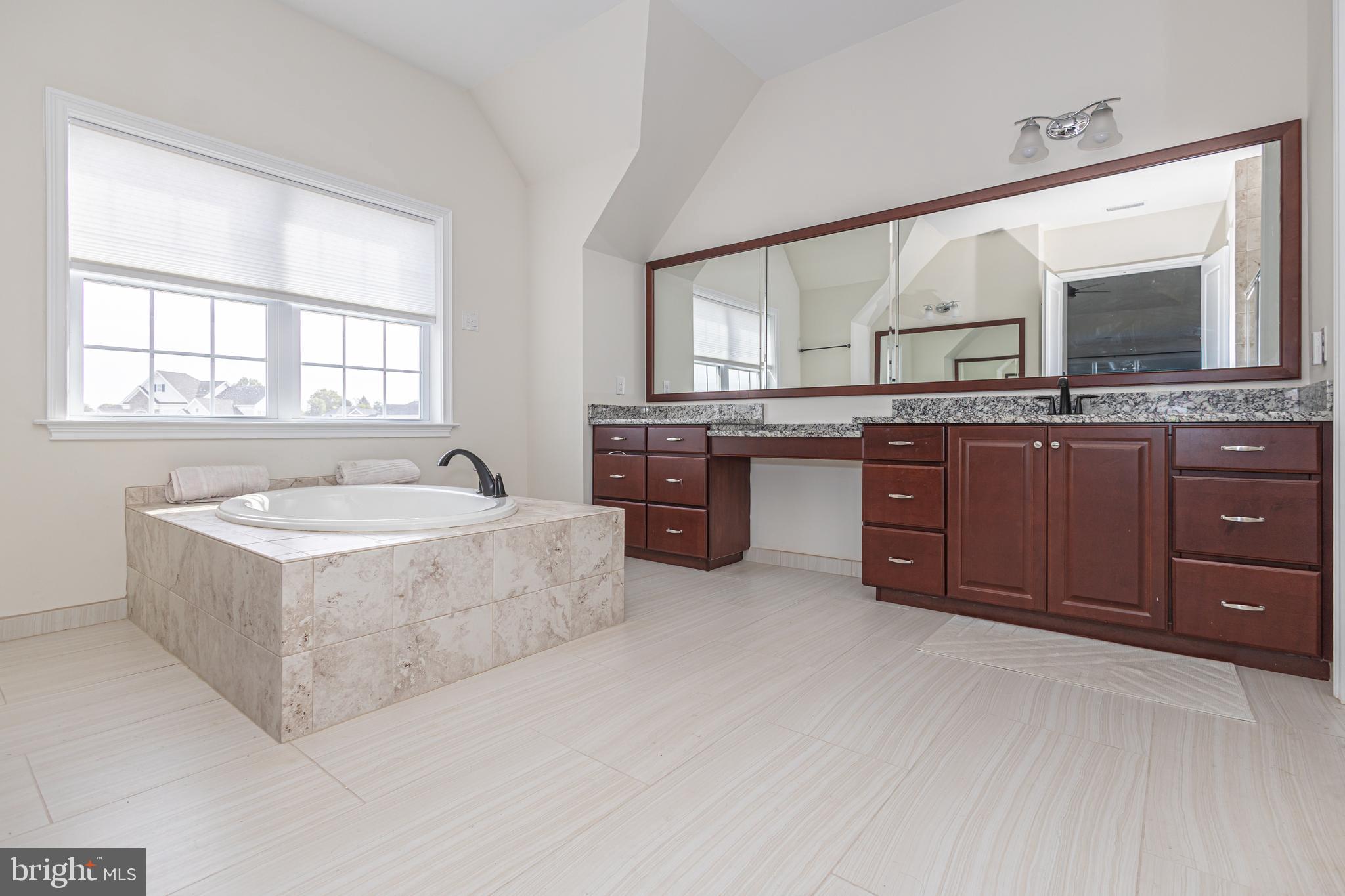 NORTHAMPTON PRSRVE - Residential